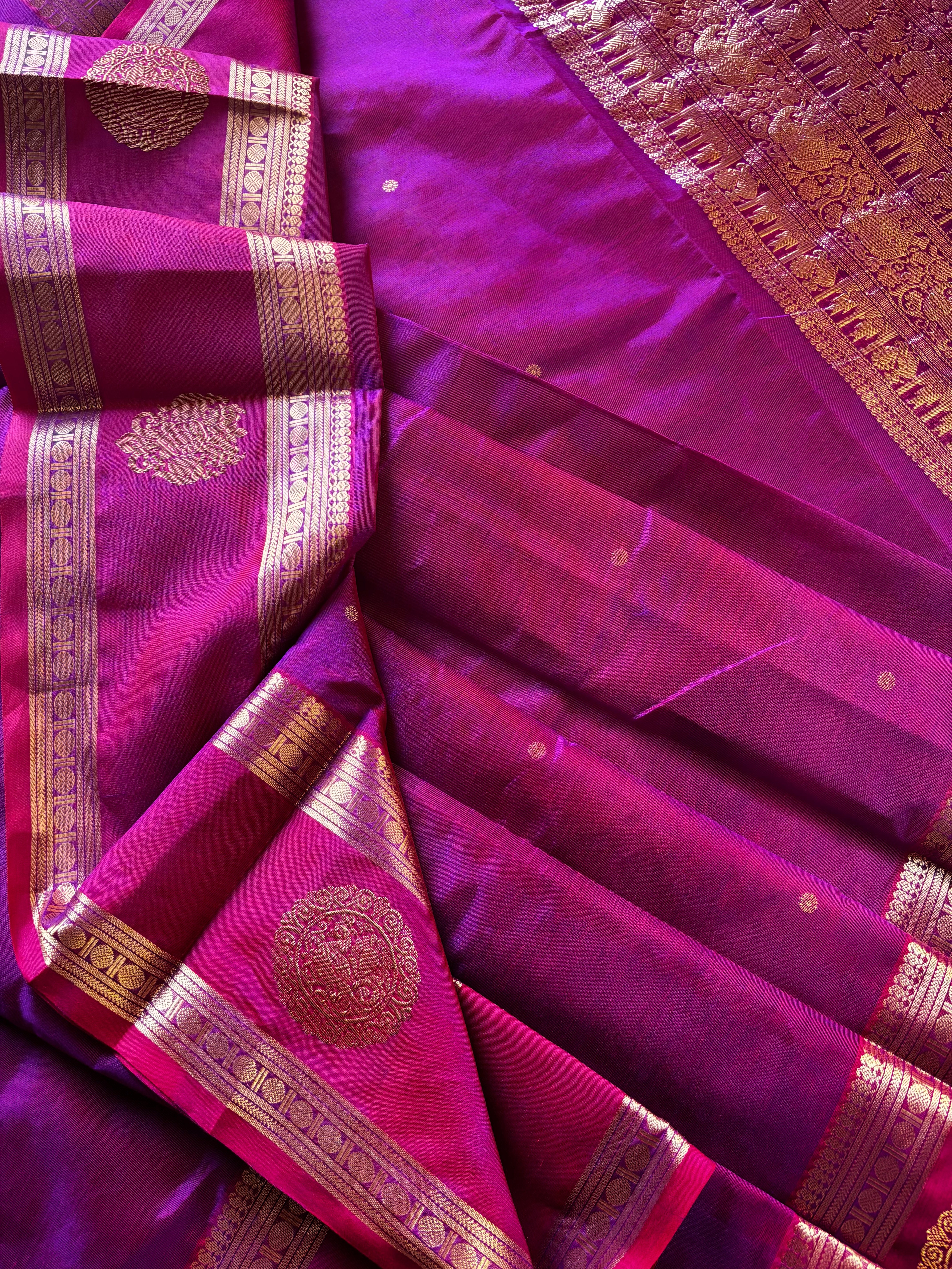 Handwoven Dual Toned Magenta Colour Kanchipuram Silk Cotton Saree