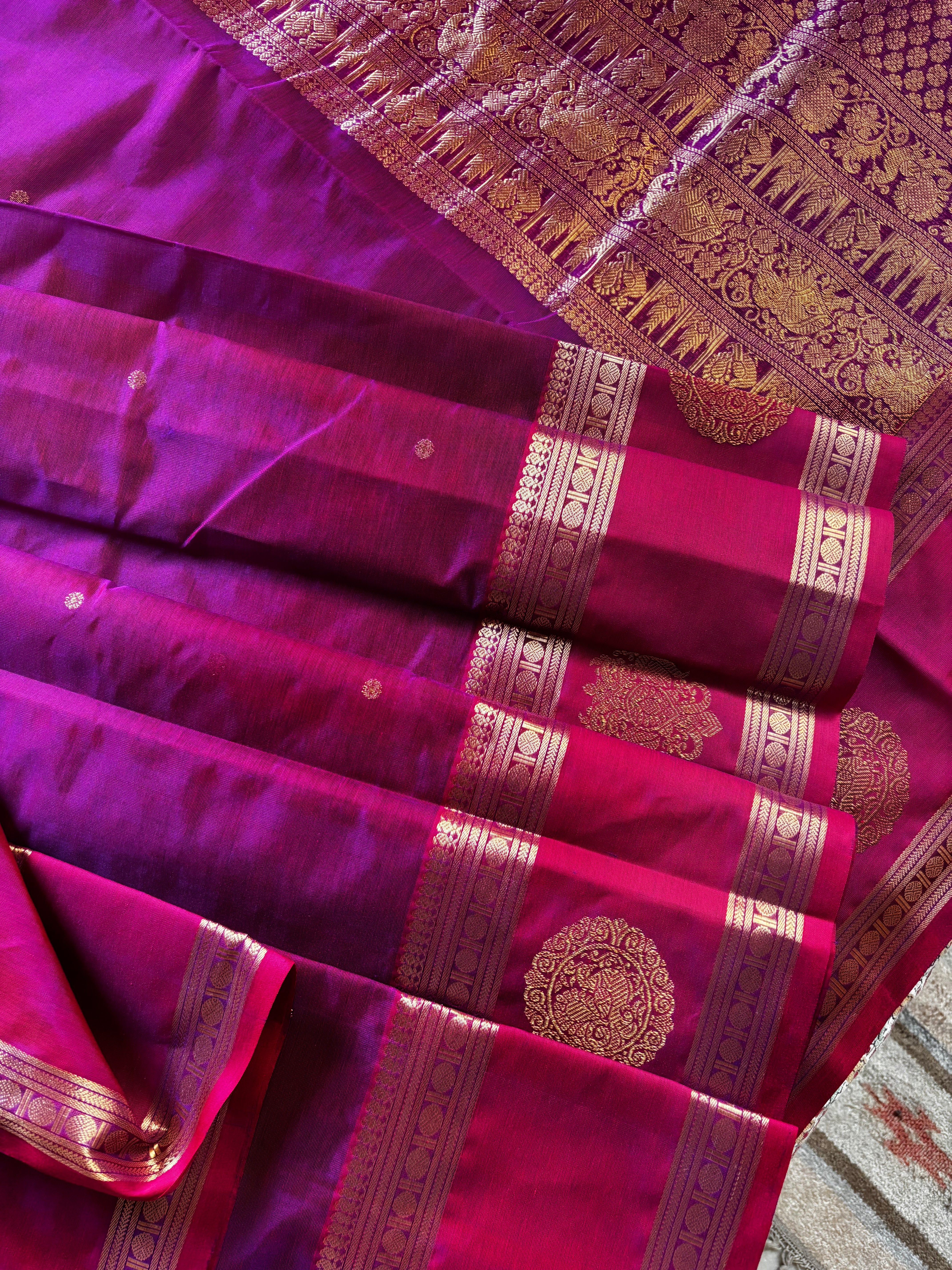 Handwoven Dual Toned Magenta Colour Kanchipuram Silk Cotton Saree