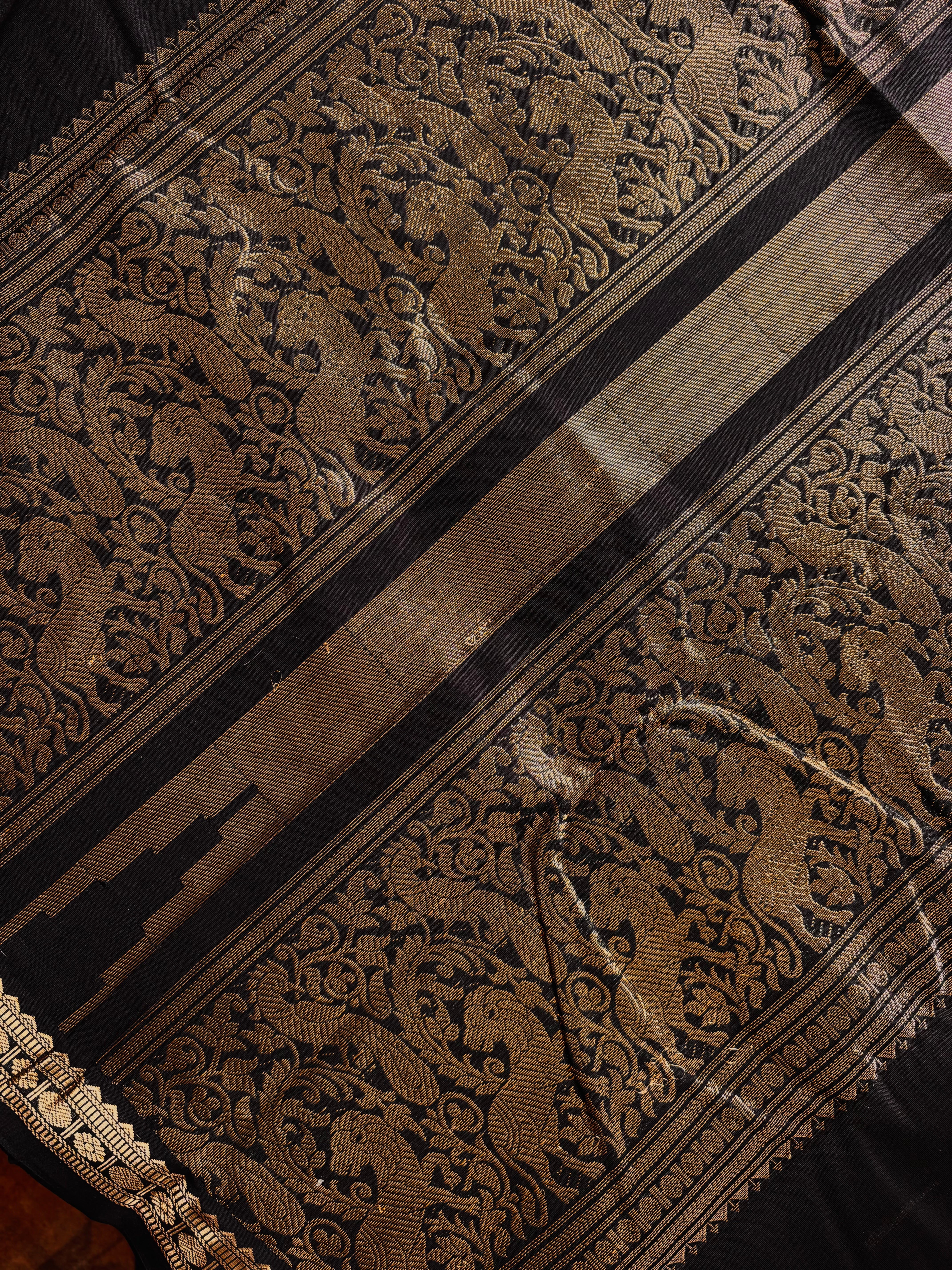 Handwoven Black Colour Cotton Kanchipuram Saree