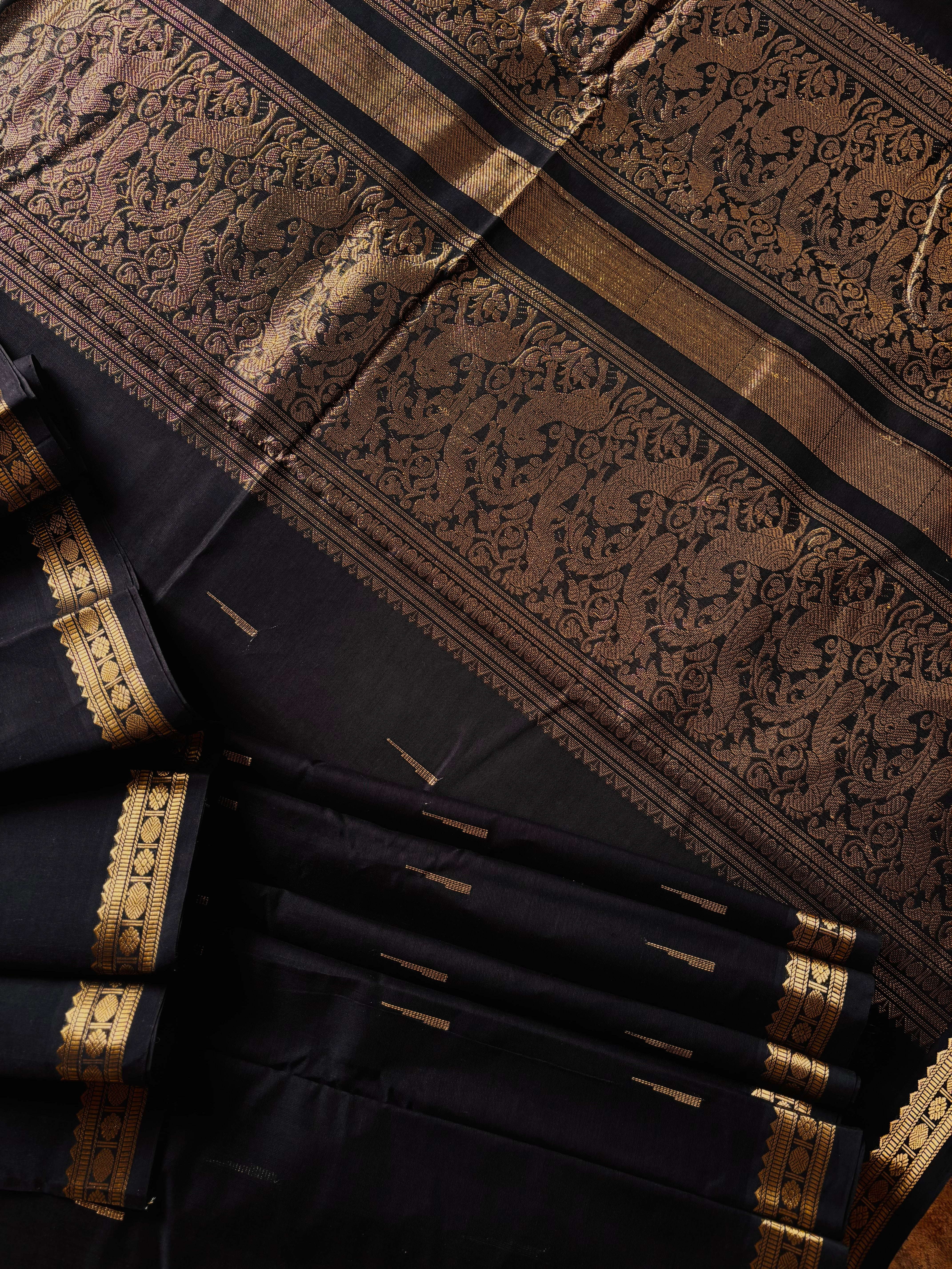 Handwoven Black Colour Cotton Kanchipuram Saree