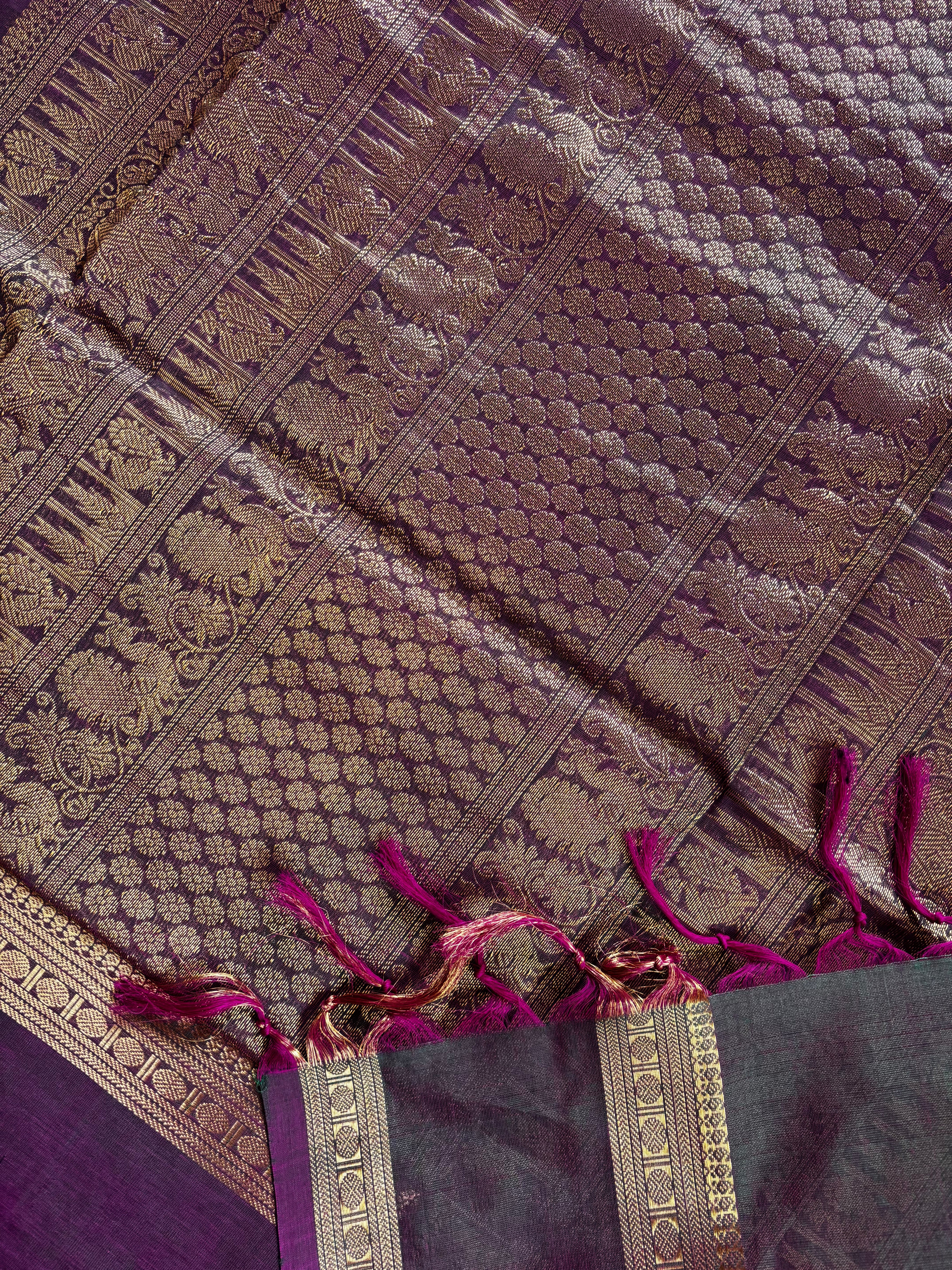 Handwoven Green Pink Dual Toned Kanchipuram Silk Cotton Saree