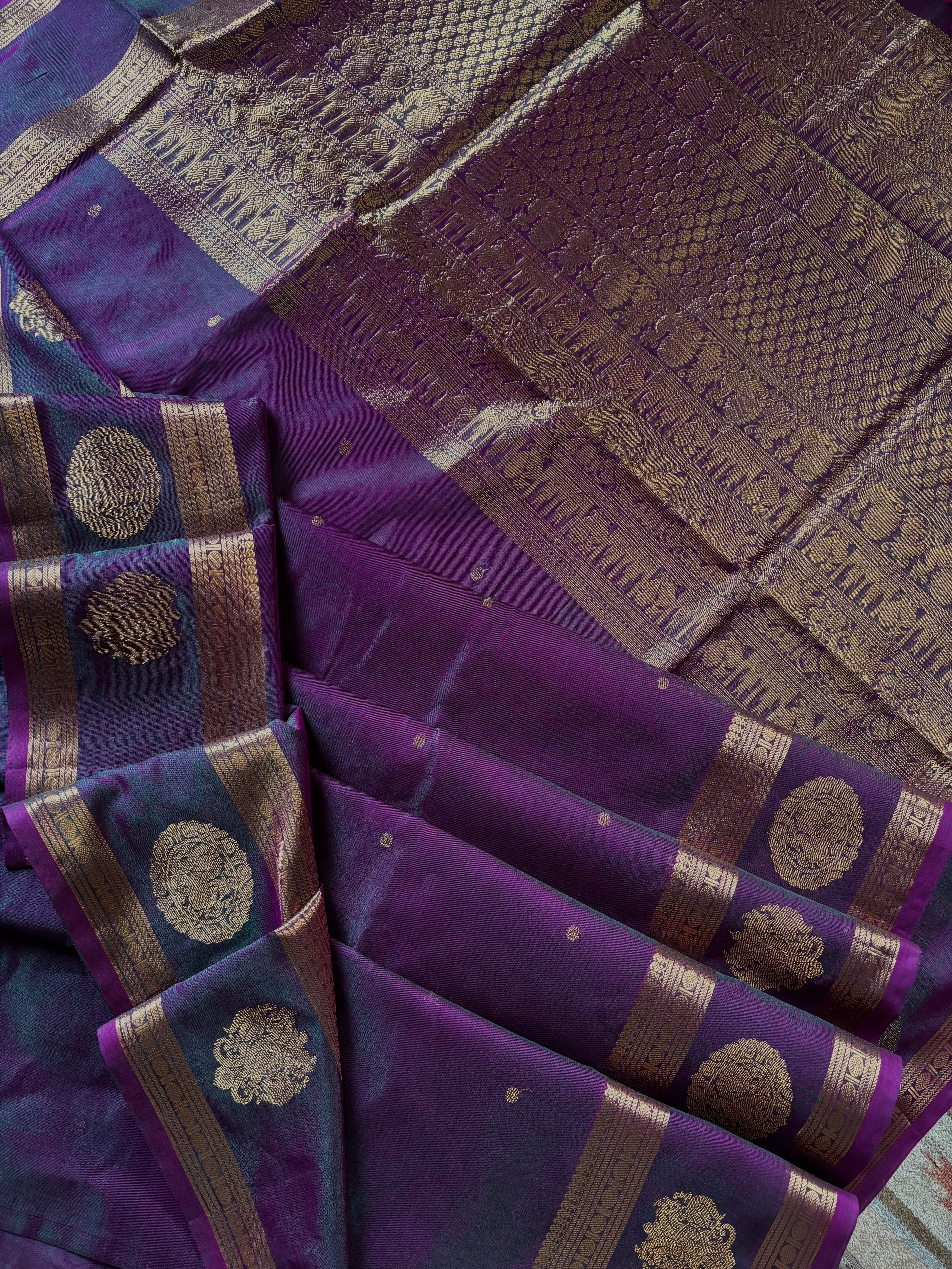 Handwoven Green Pink Dual Toned Kanchipuram Silk Cotton Saree