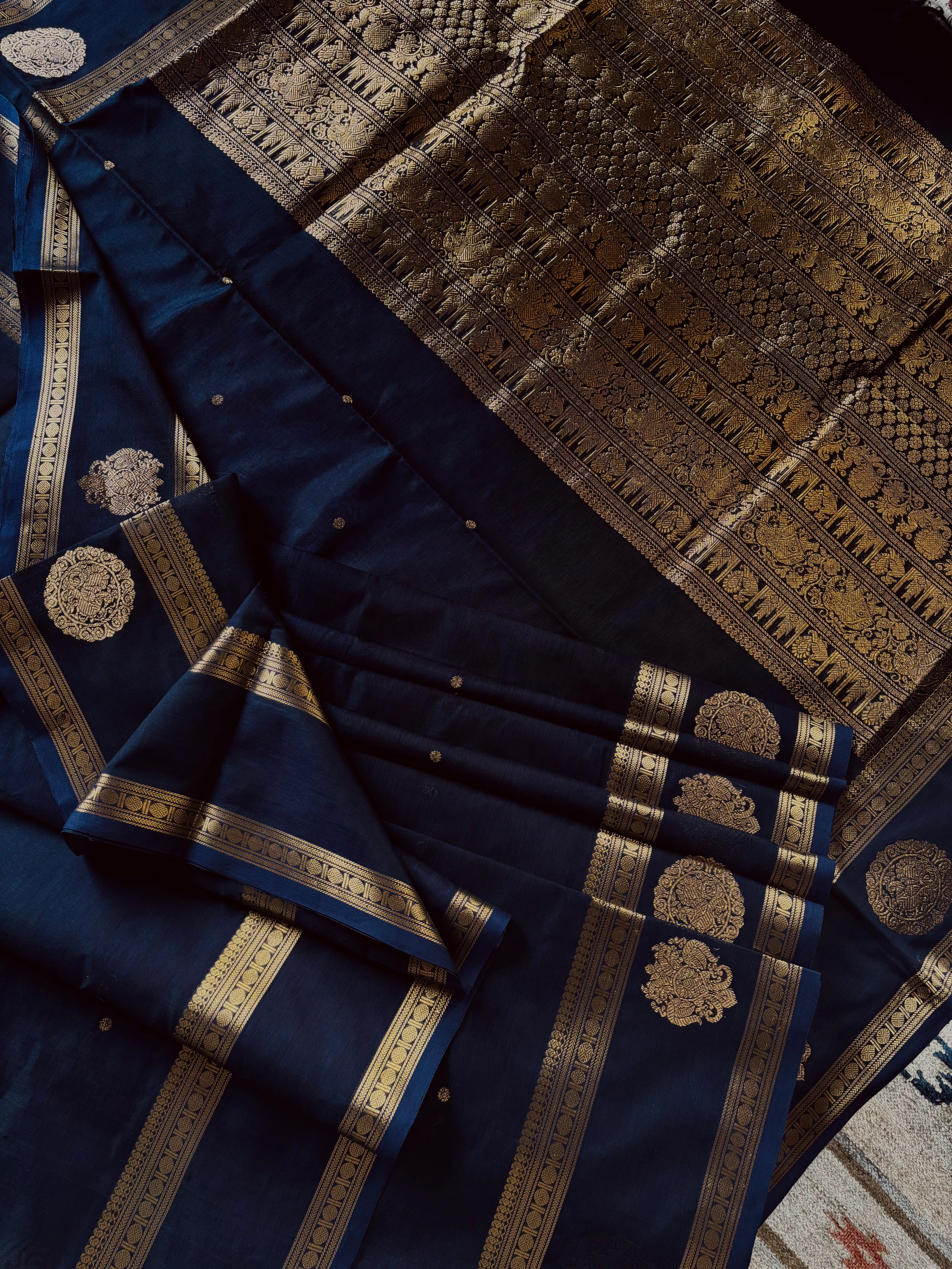 Handwoven Navy Blue Colour Kanchipuram Silk Cotton Saree