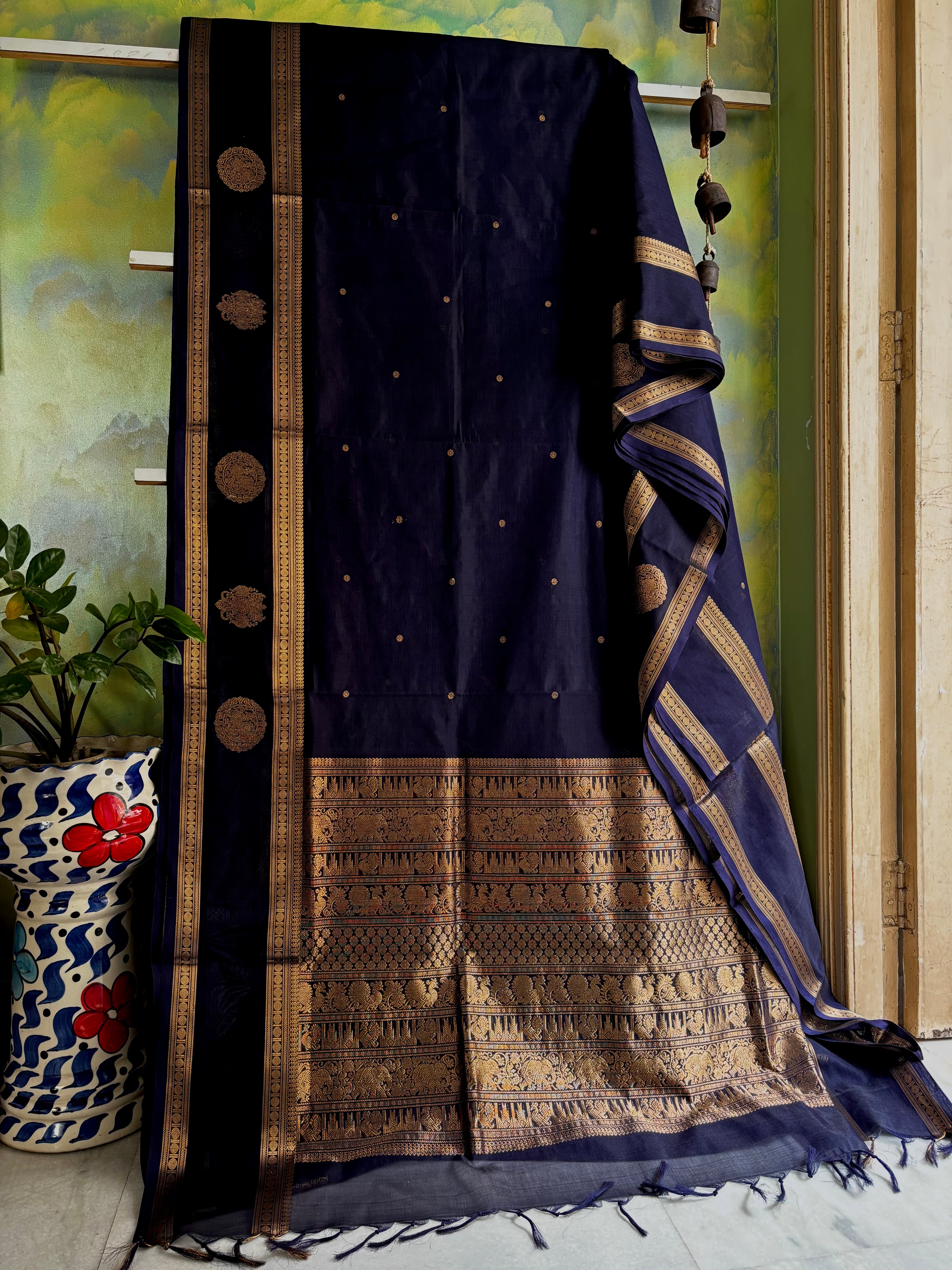 Handwoven Navy Blue Colour Kanchipuram Silk Cotton Saree