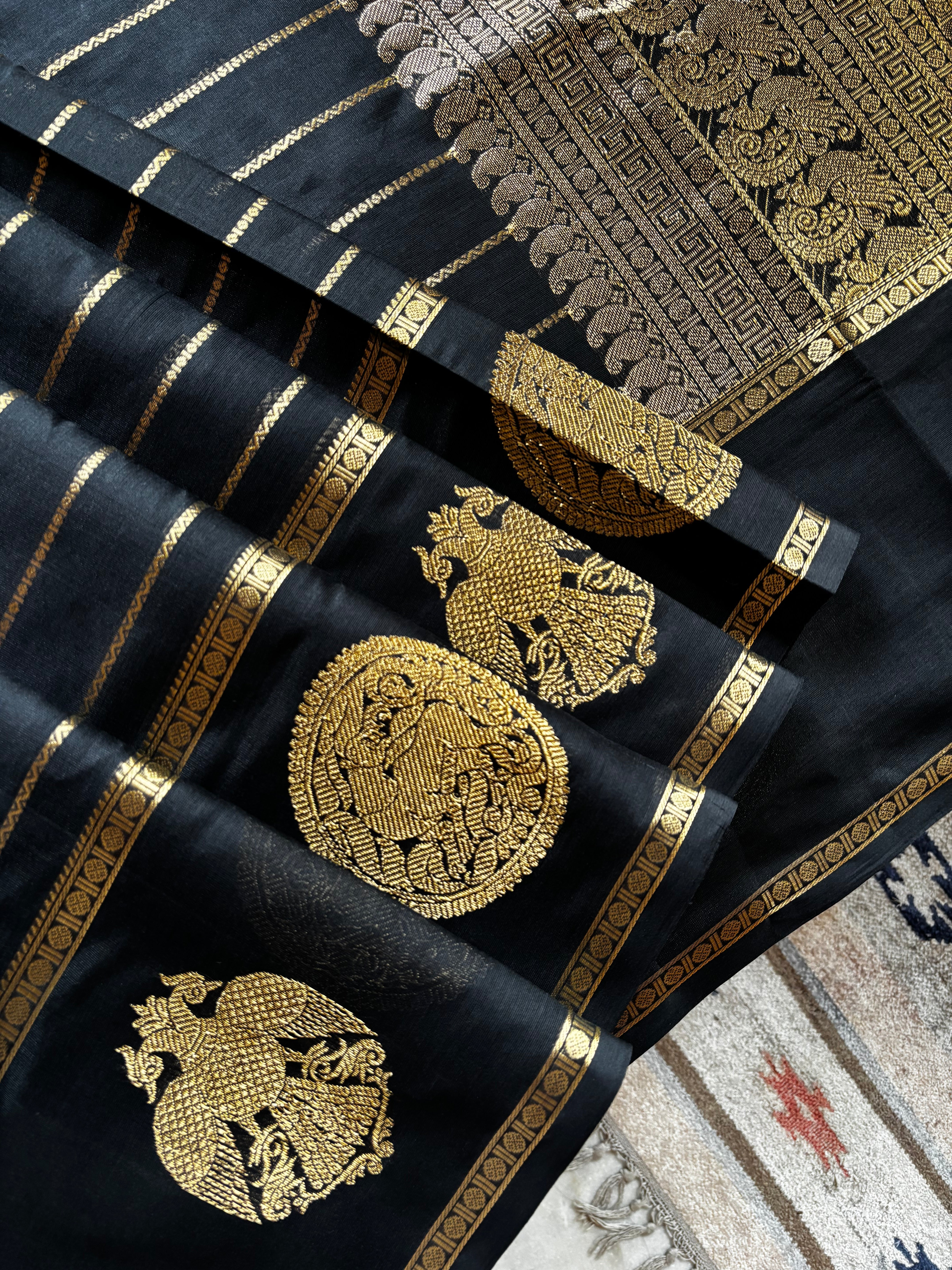 Handwoven Black Colour Kanchipuram Silk Cotton Saree