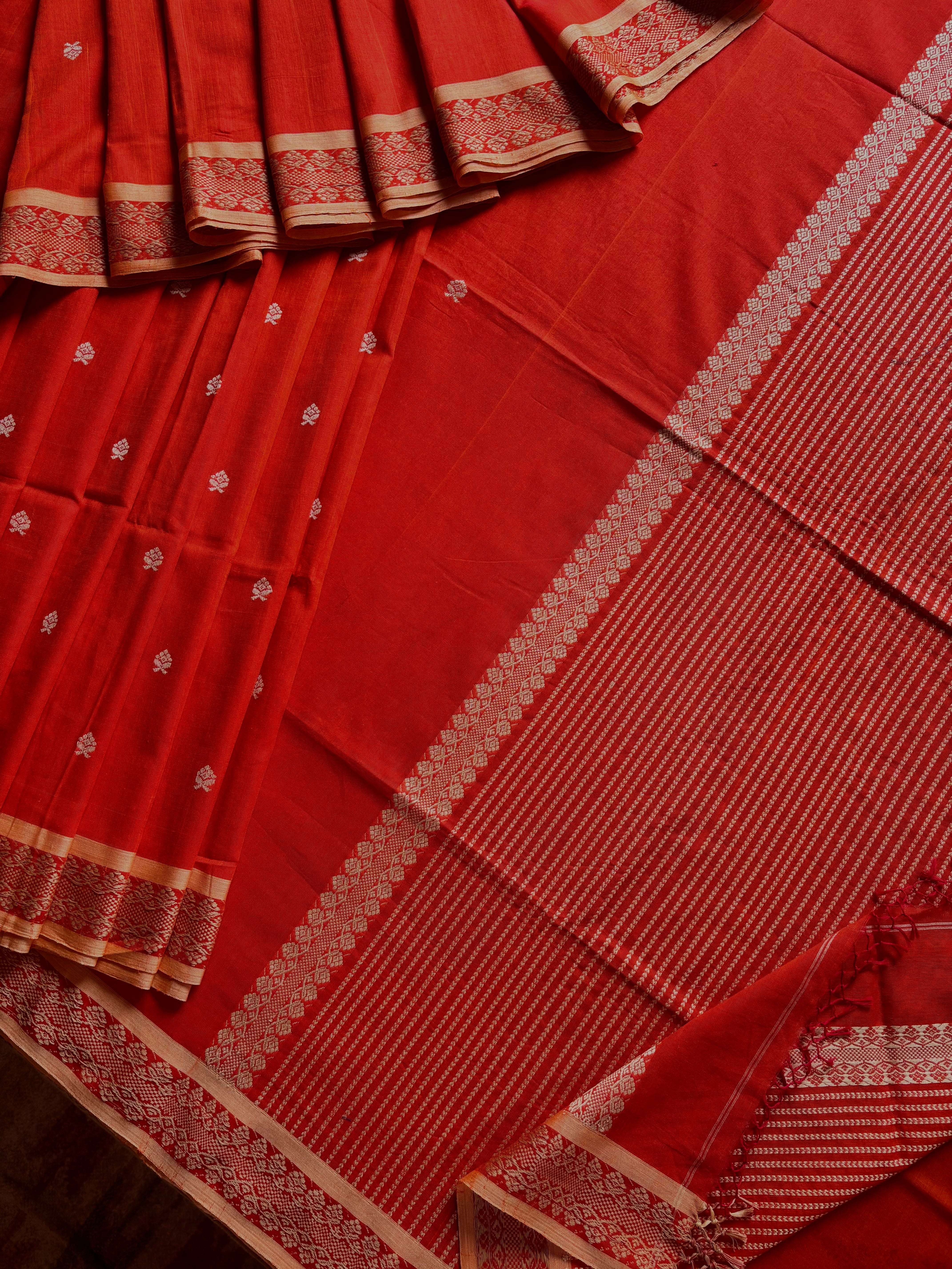 Handwoven Orange Colour Phulia Cotton Saree
