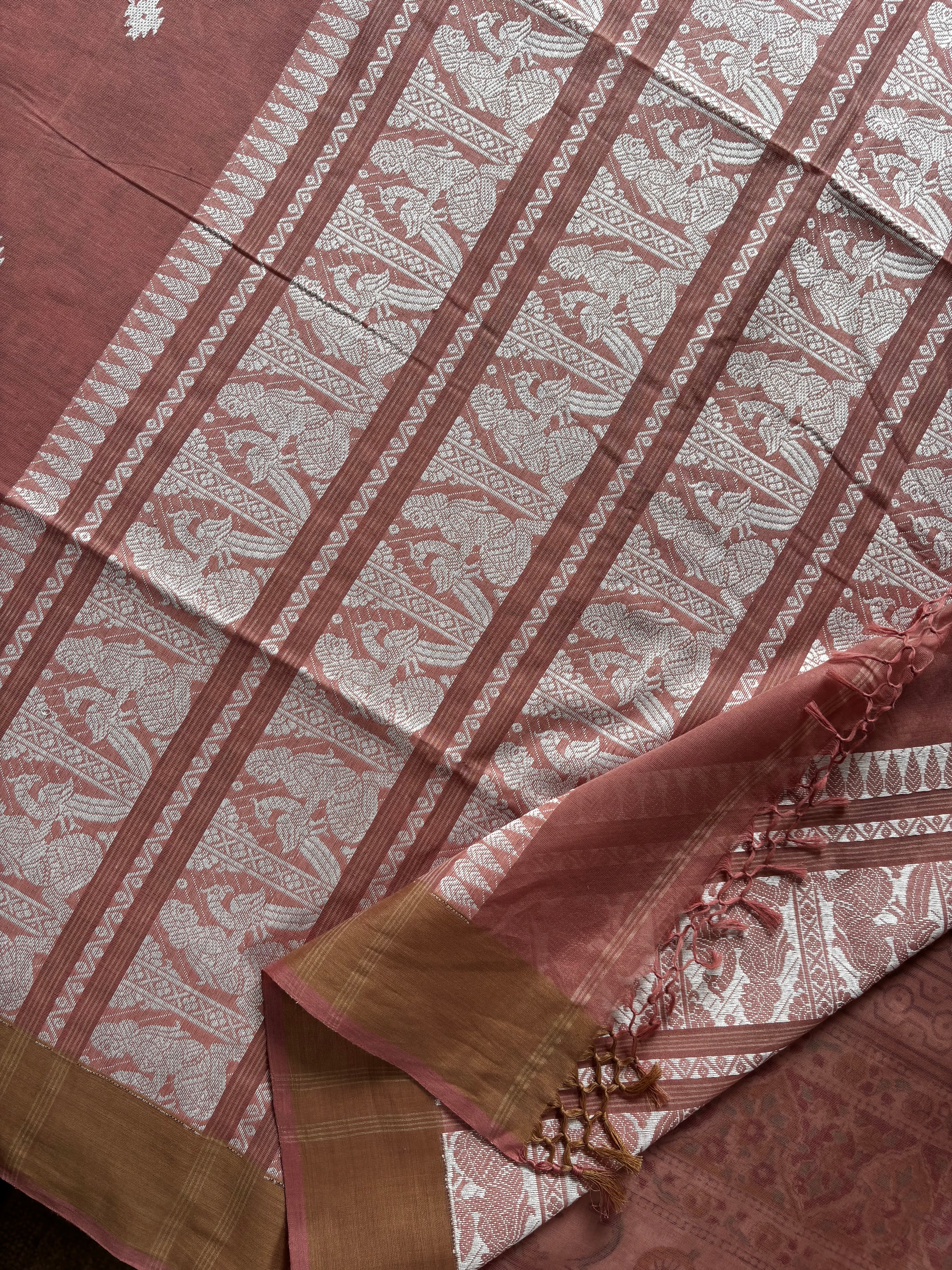 Handwoven Light Peachich Pink Colour Cotton Baluchari Saree