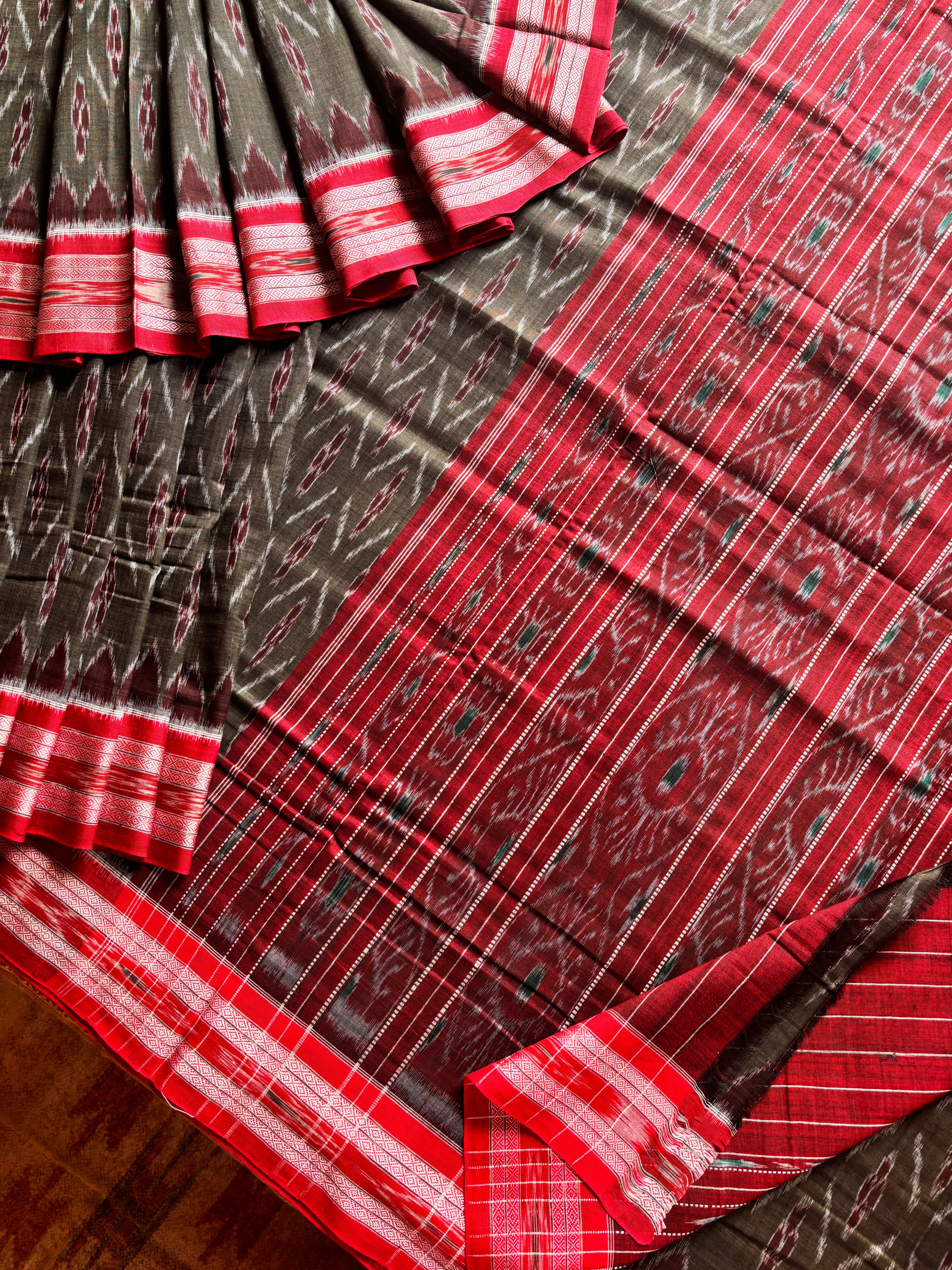 Handwoven Grey Red Odisha Ikkat Cotton Saree