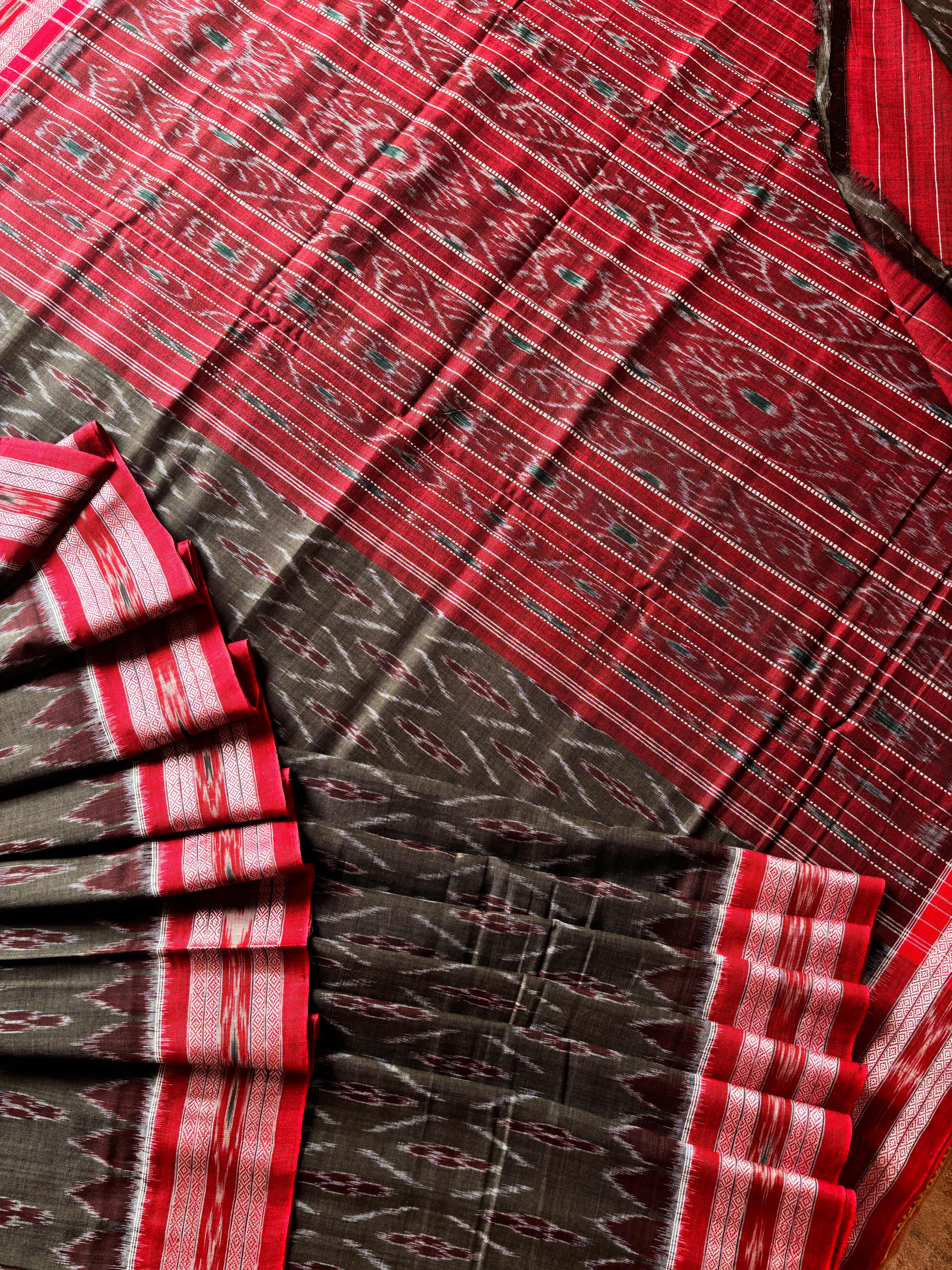 Handwoven Grey Red Odisha Ikkat Cotton Saree
