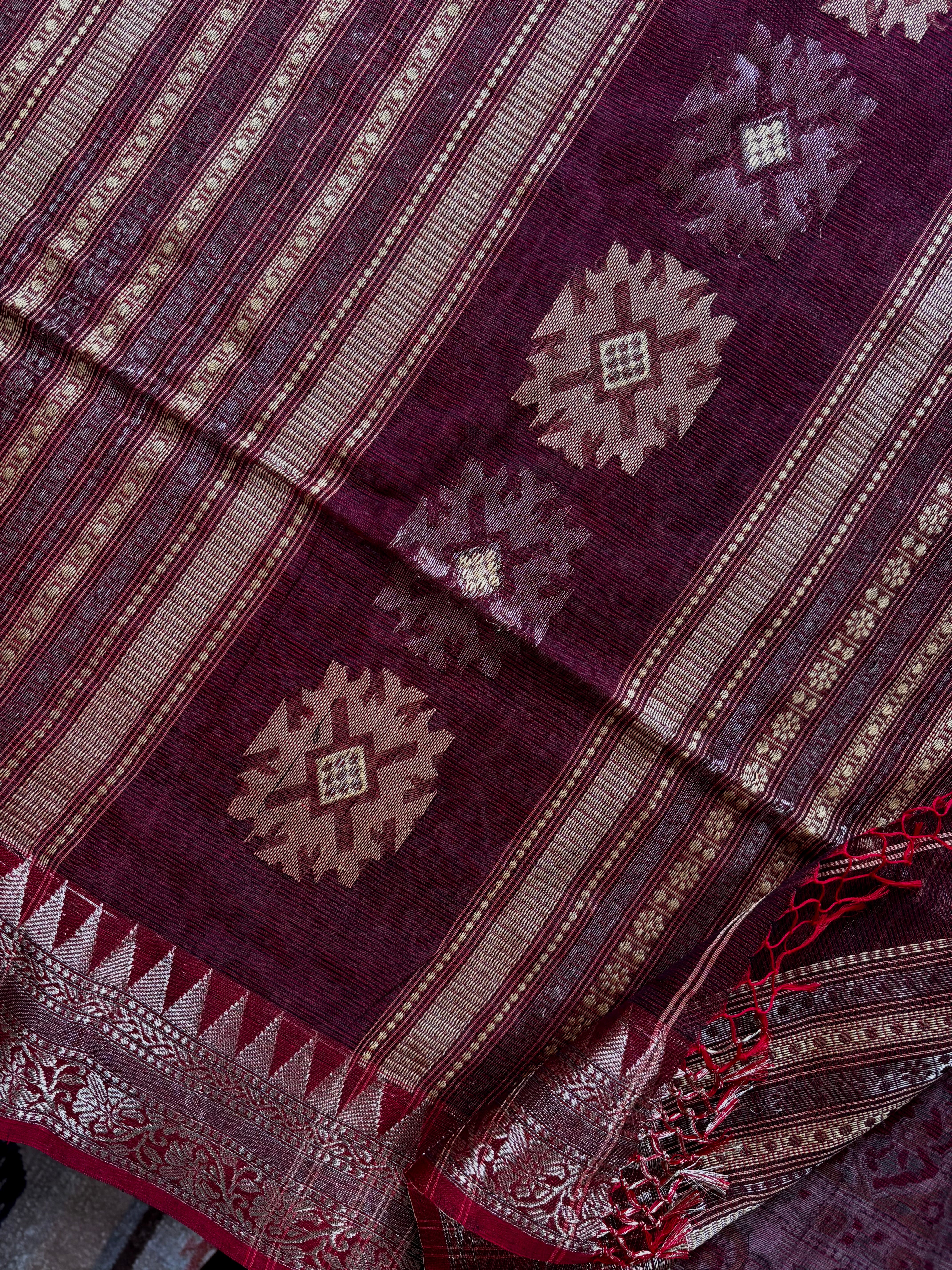 Handwoven Maroon Colour Phulia Cotton Saree