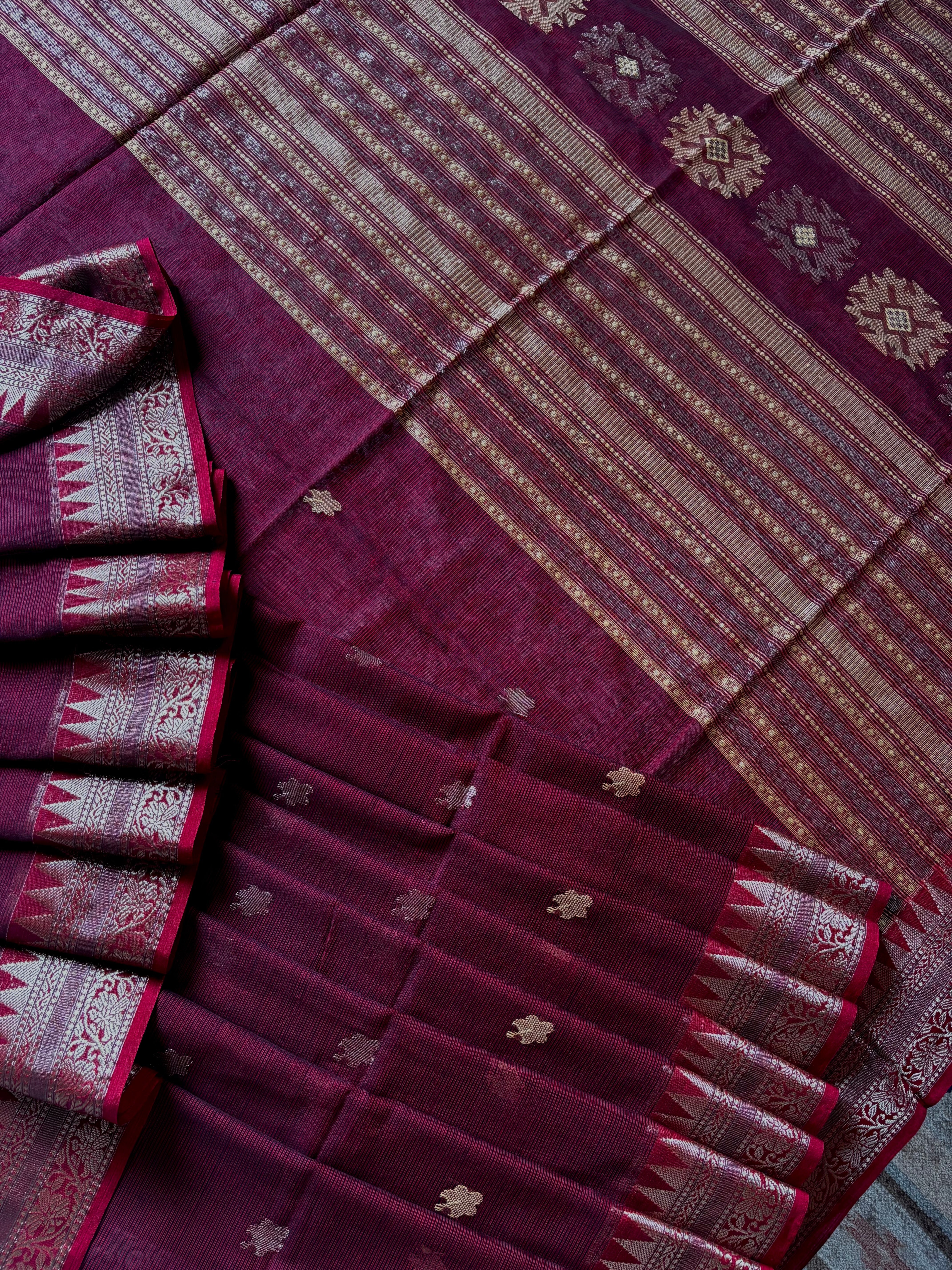 Handwoven Maroon Colour Phulia Cotton Saree