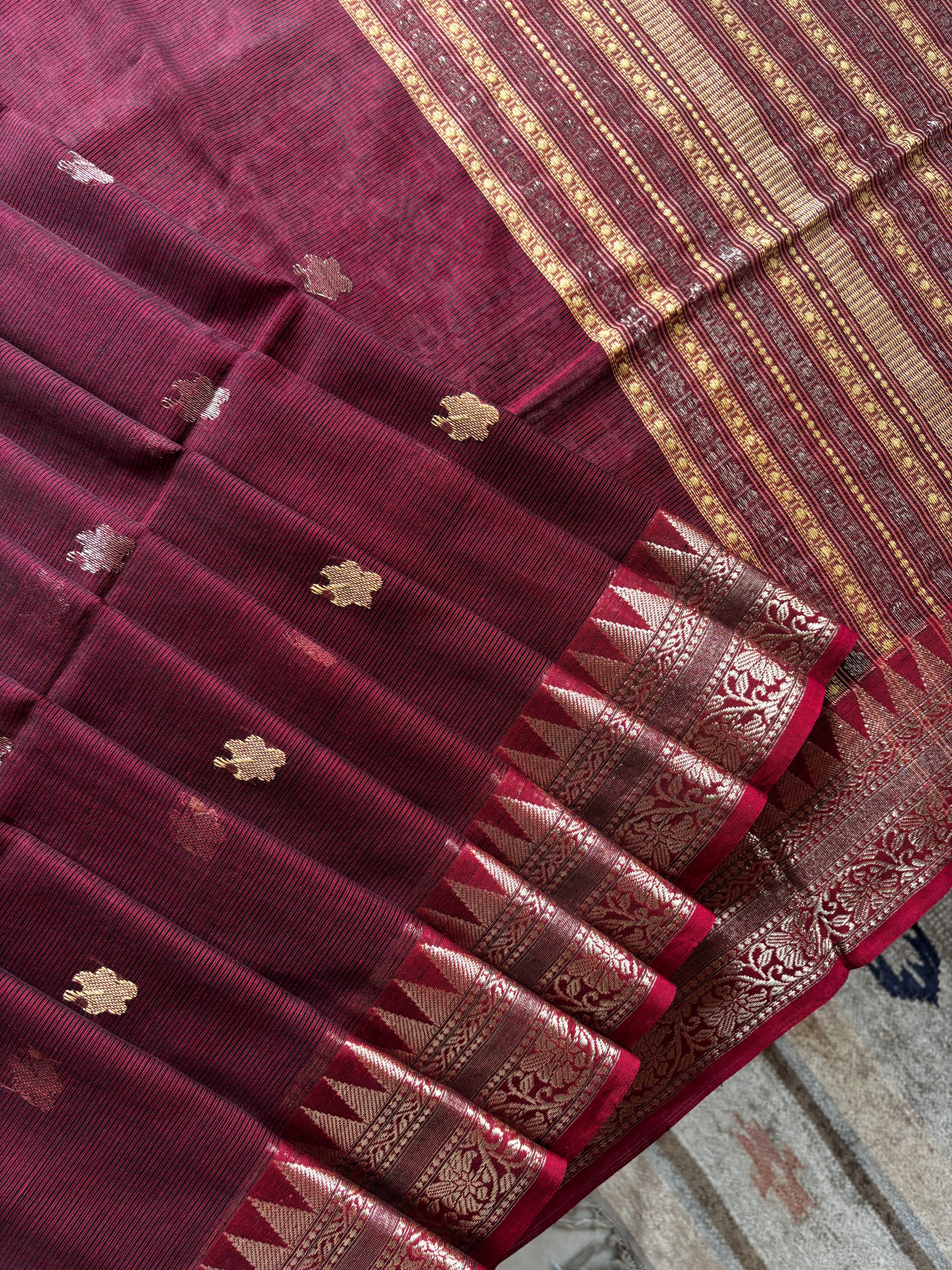 Handwoven Maroon Colour Phulia Cotton Saree