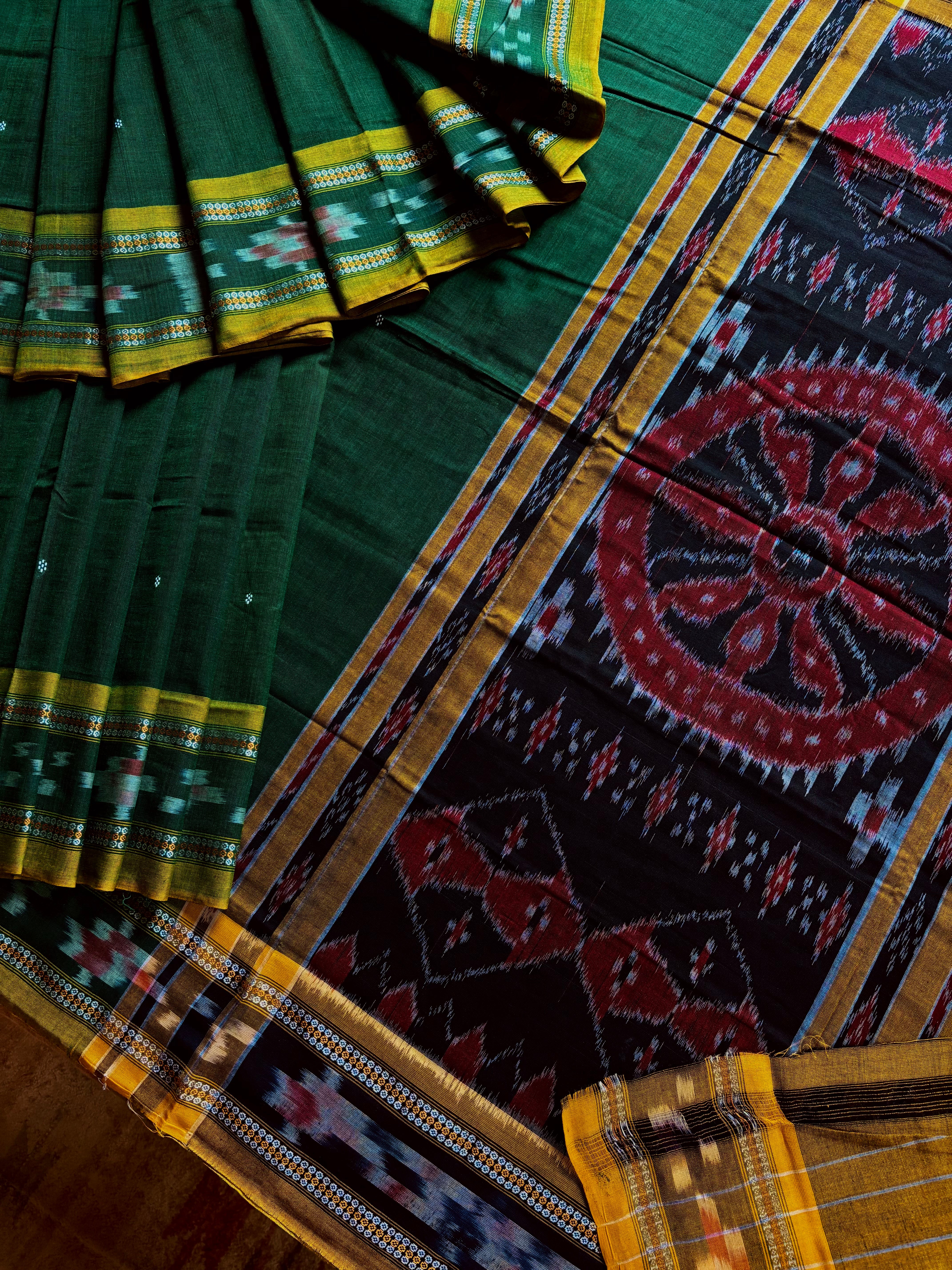 Handwoven Emerald Green Colour Odisha Cotton Ikkat Saree