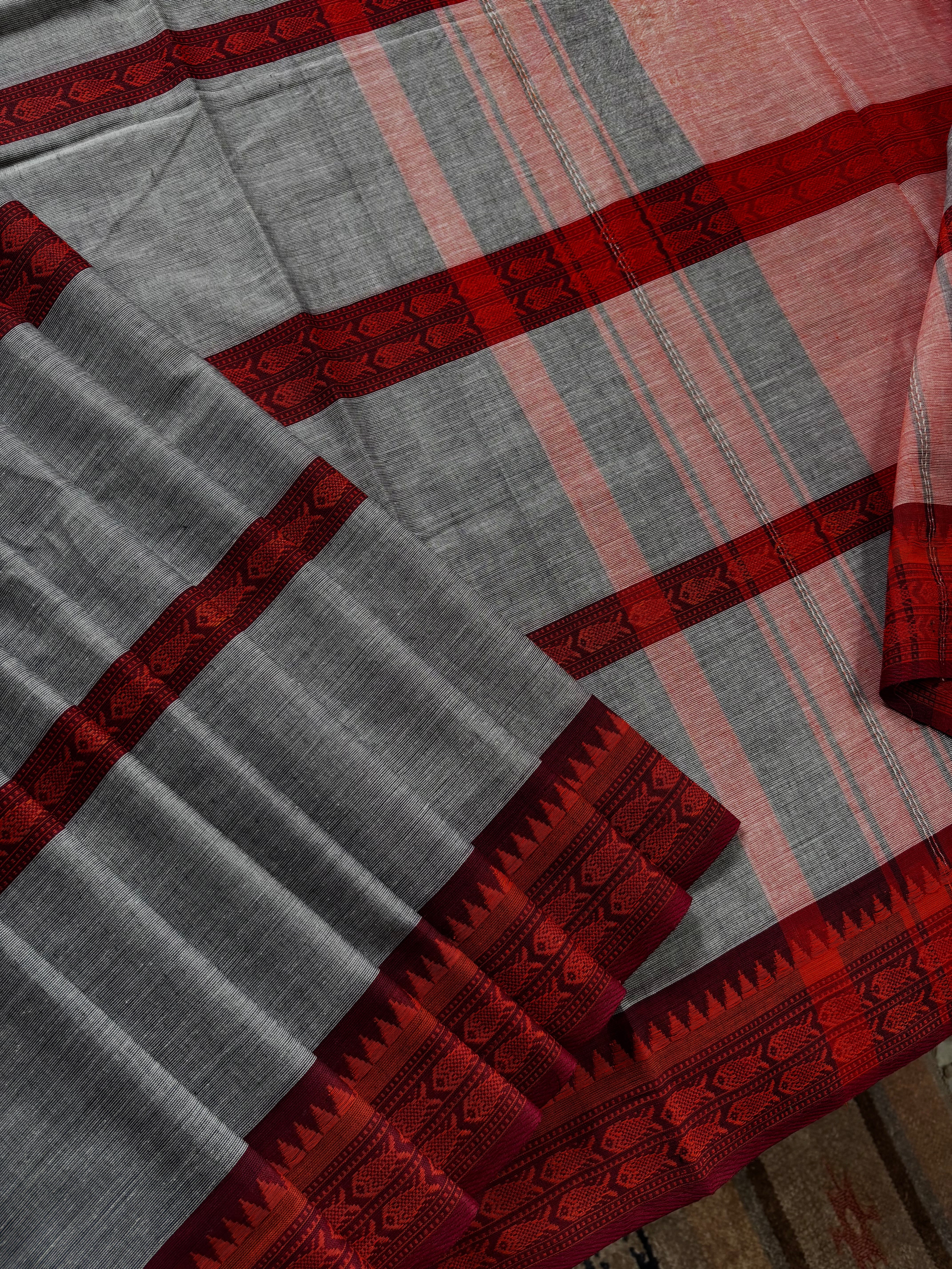 Handwoven Grey Red Cotton Dhonekhali Saree