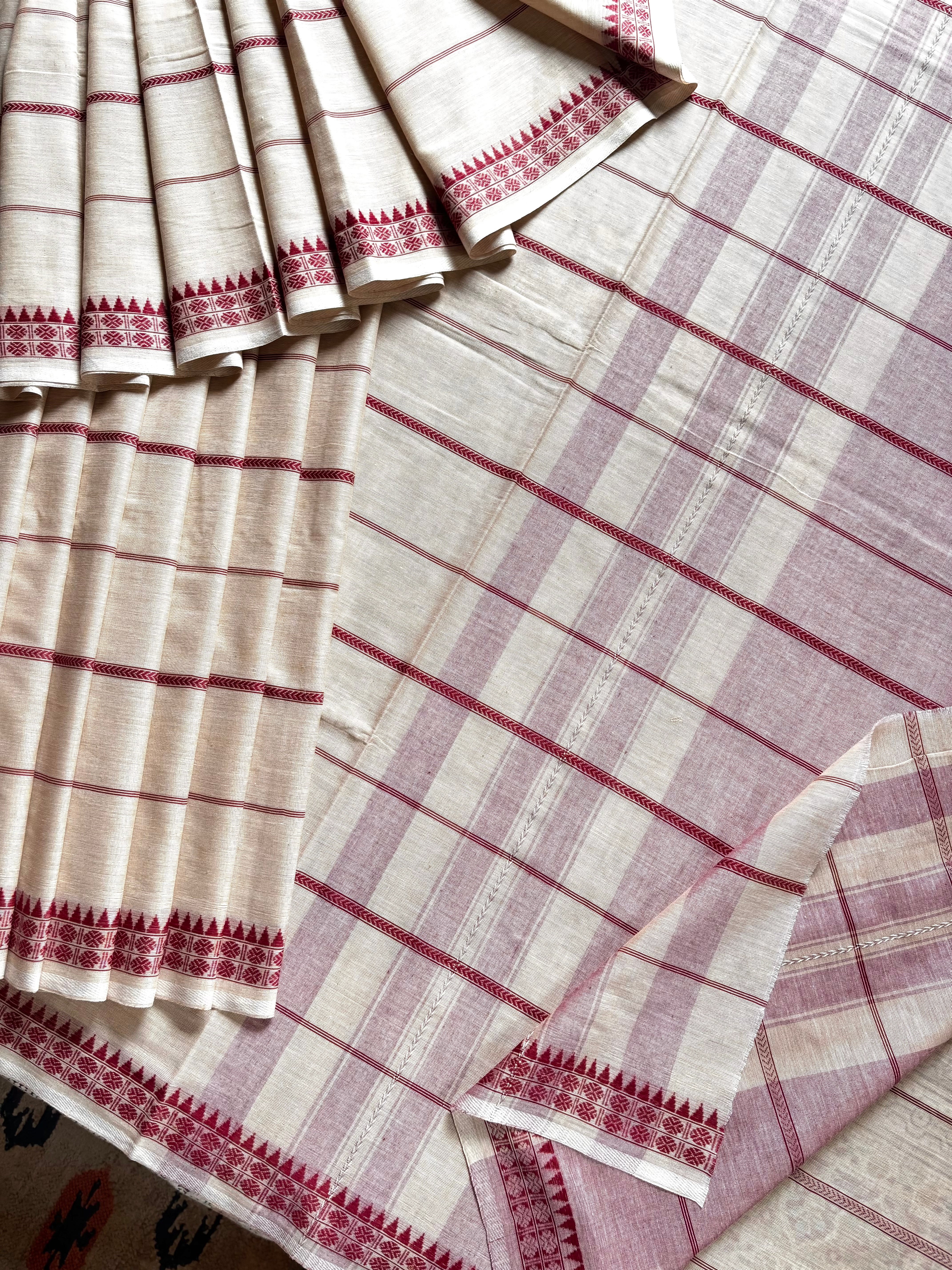 Handowoven Very Light Beige with Pink Undertone Shade Dhonekhali Cotton Saree