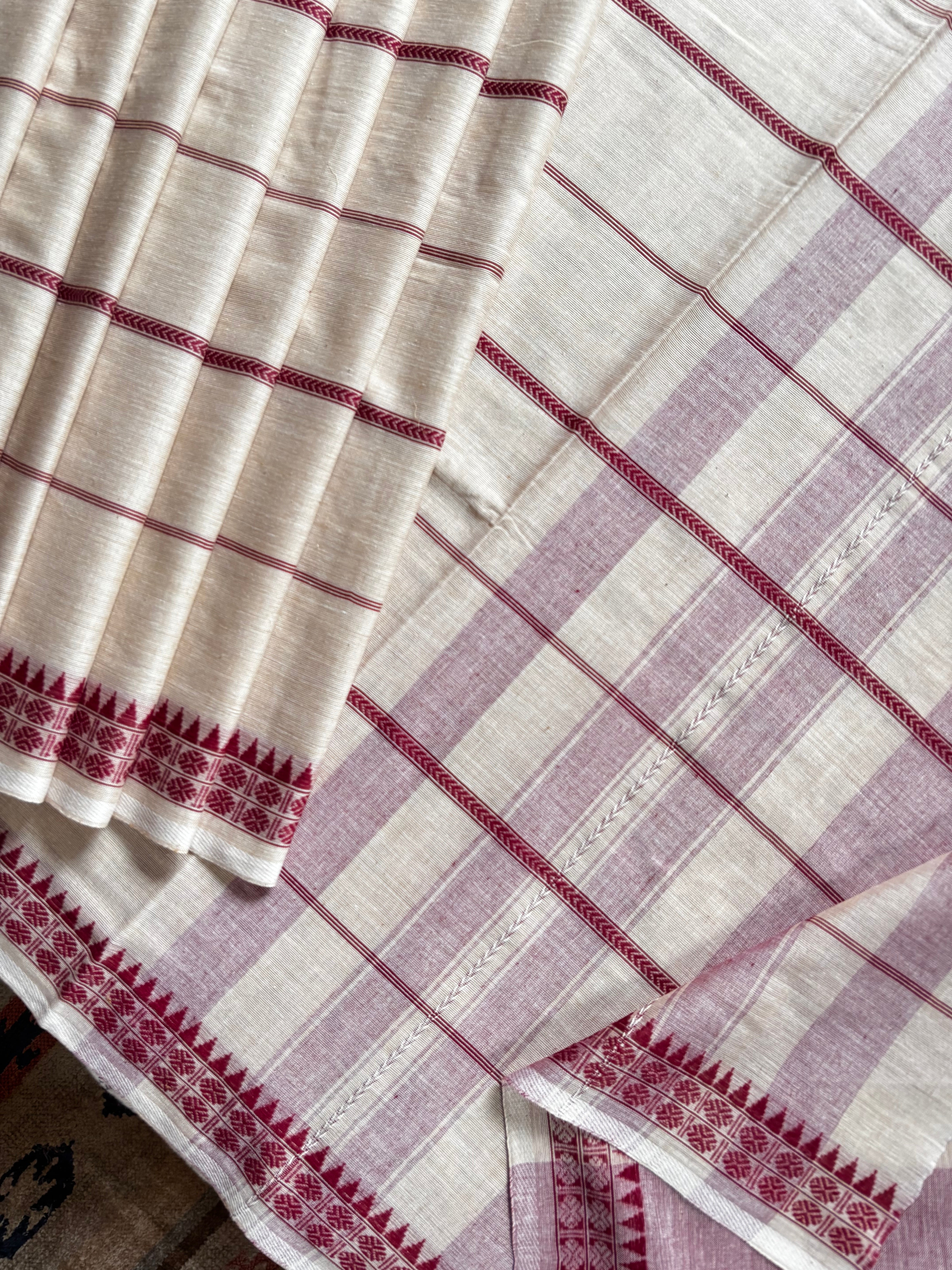 Handowoven Very Light Beige with Pink Undertone Shade Dhonekhali Cotton Saree
