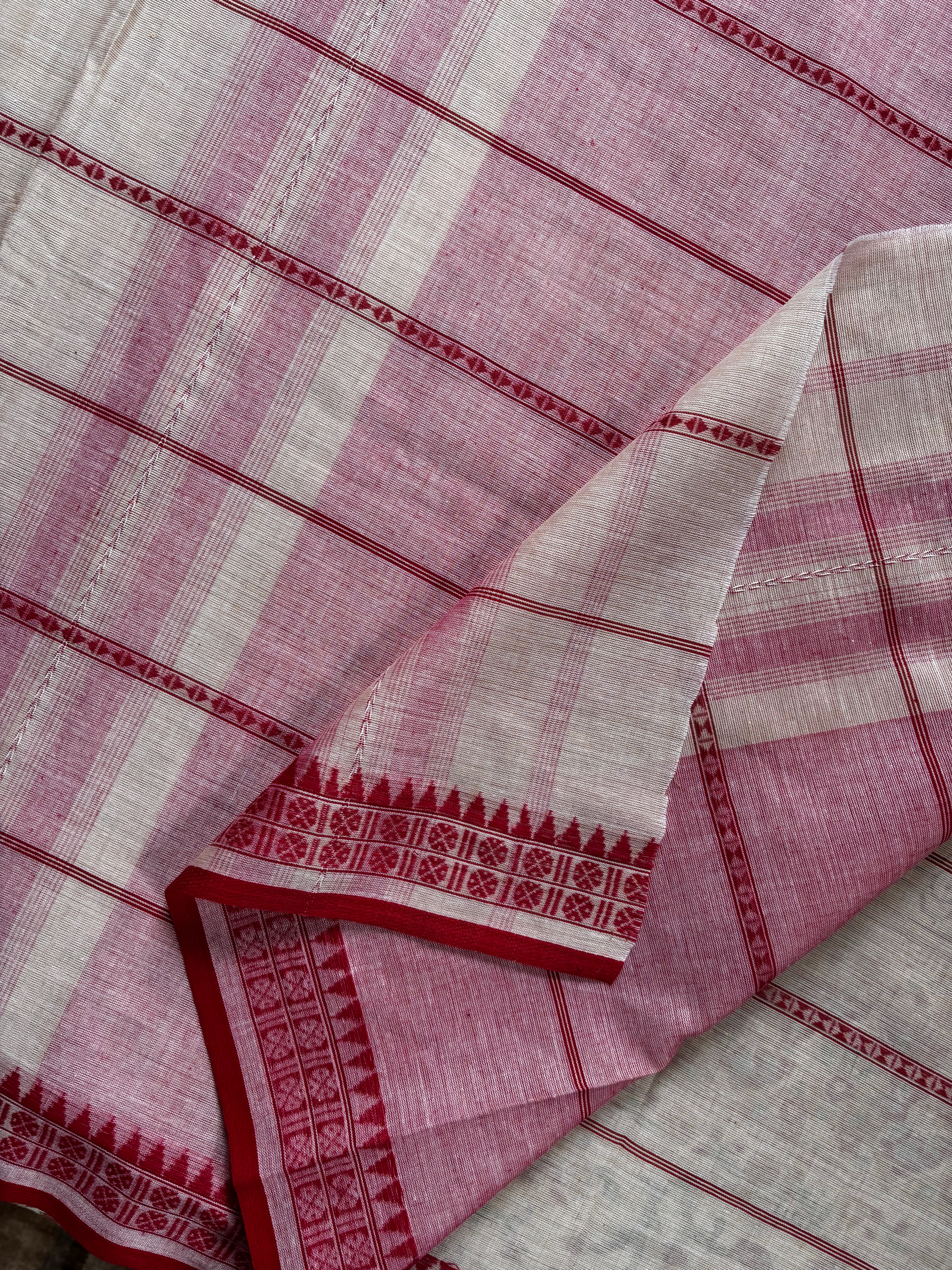 Handwoven Light Pinkish Beige Colour Dhonekhali Cotton Saree