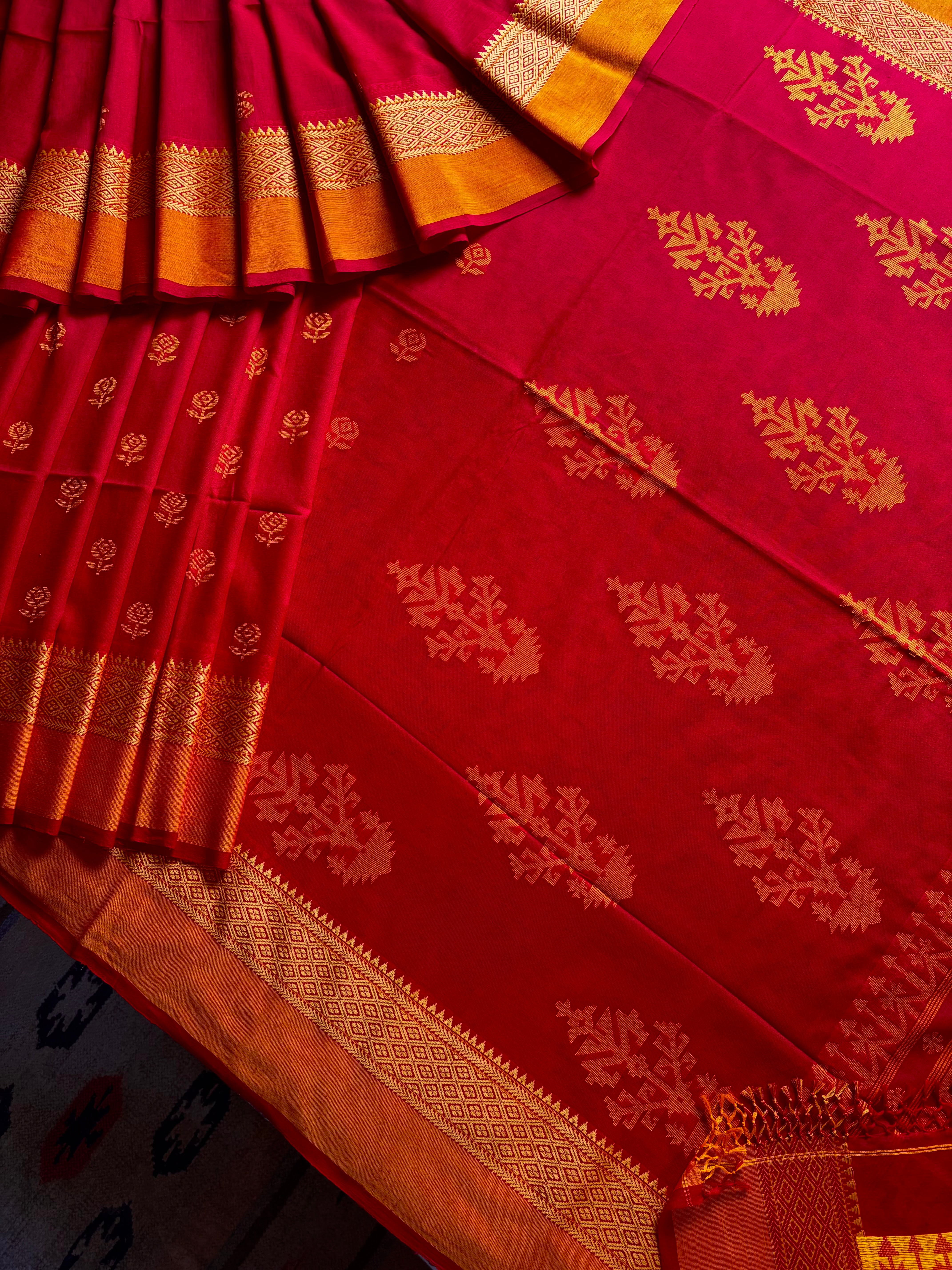Handwoven Red Colour Cotton Jamdani Saree