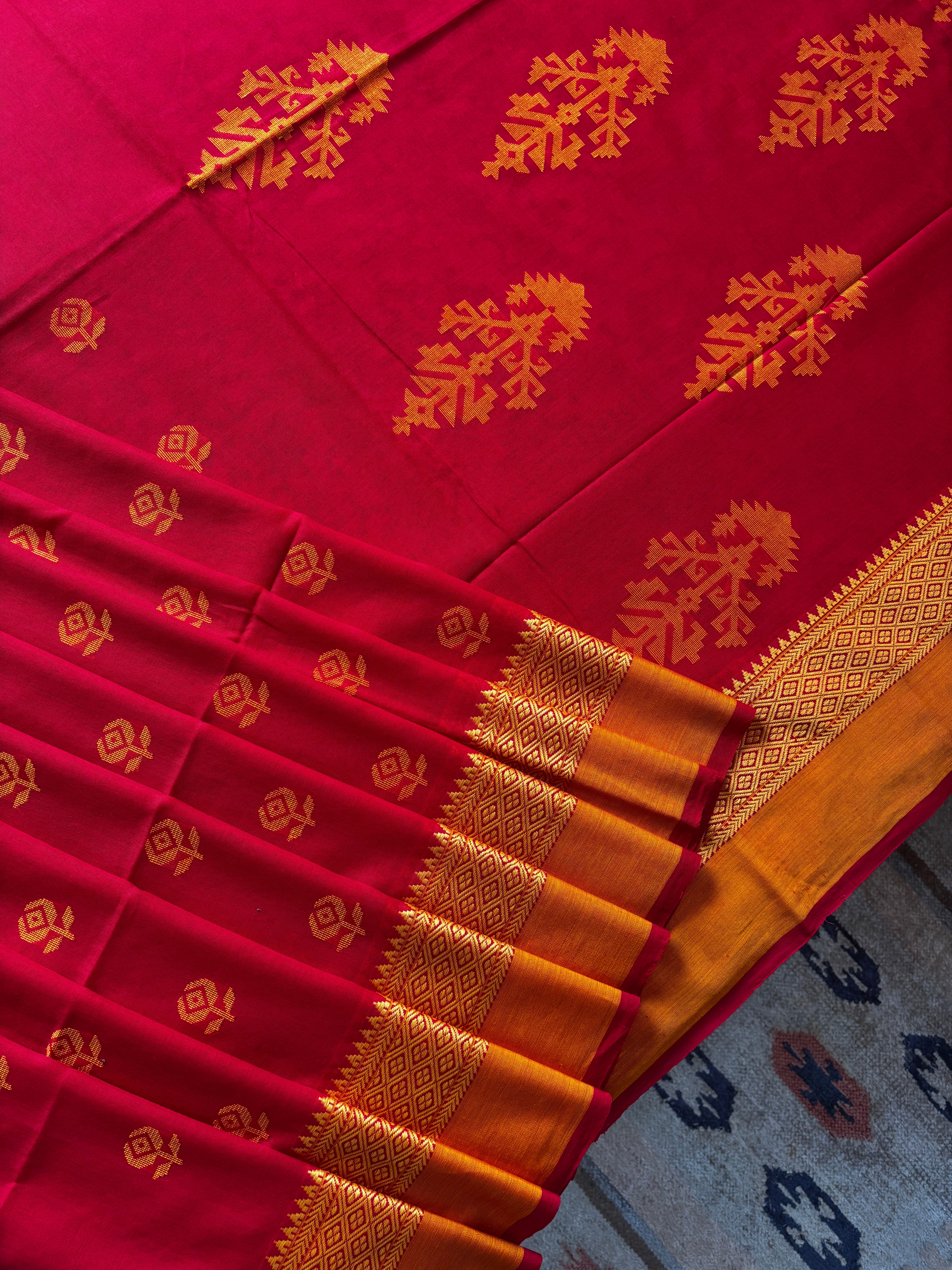Handwoven Red Colour Cotton Jamdani Saree