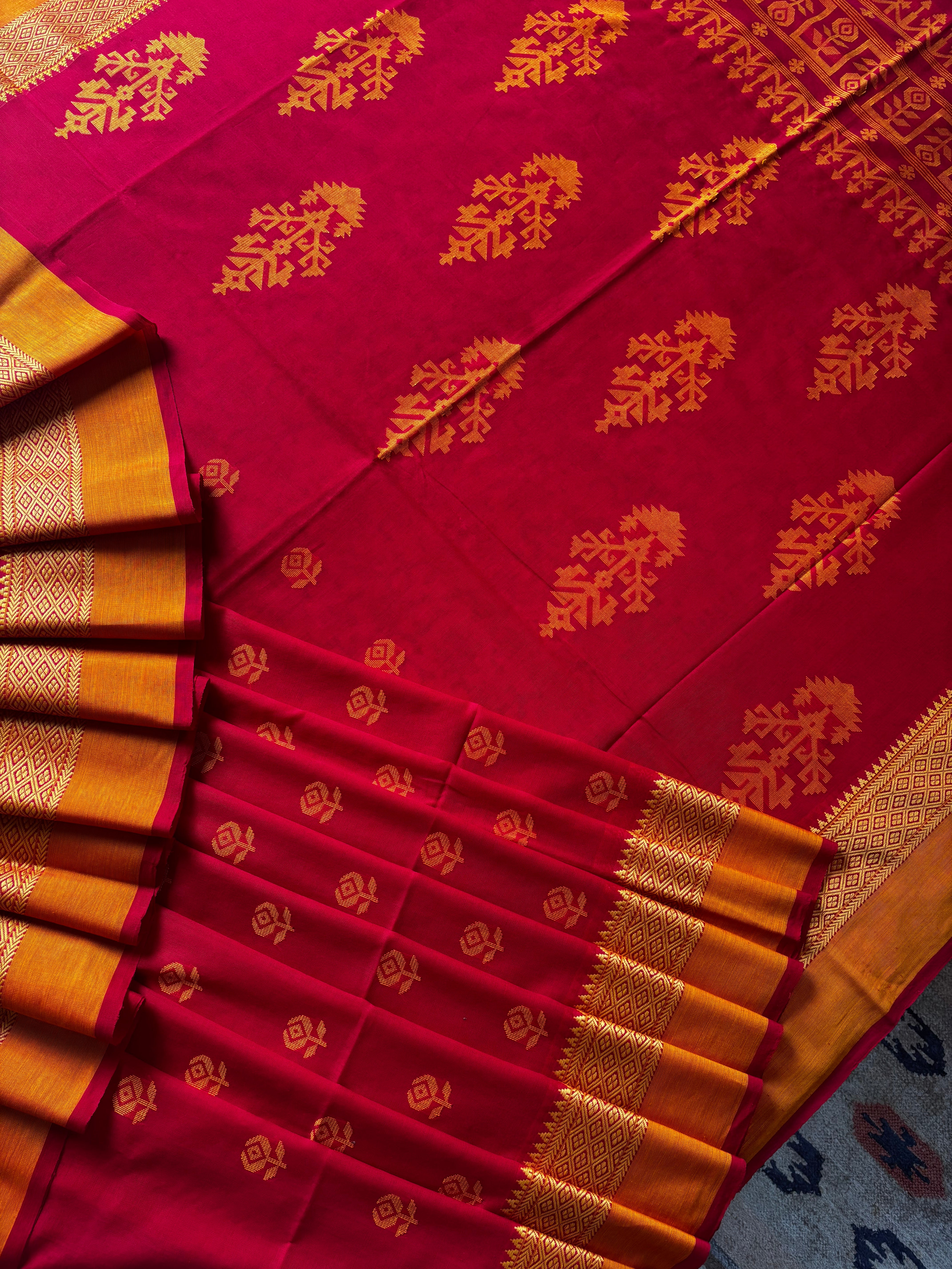 Handwoven Red Colour Cotton Jamdani Saree