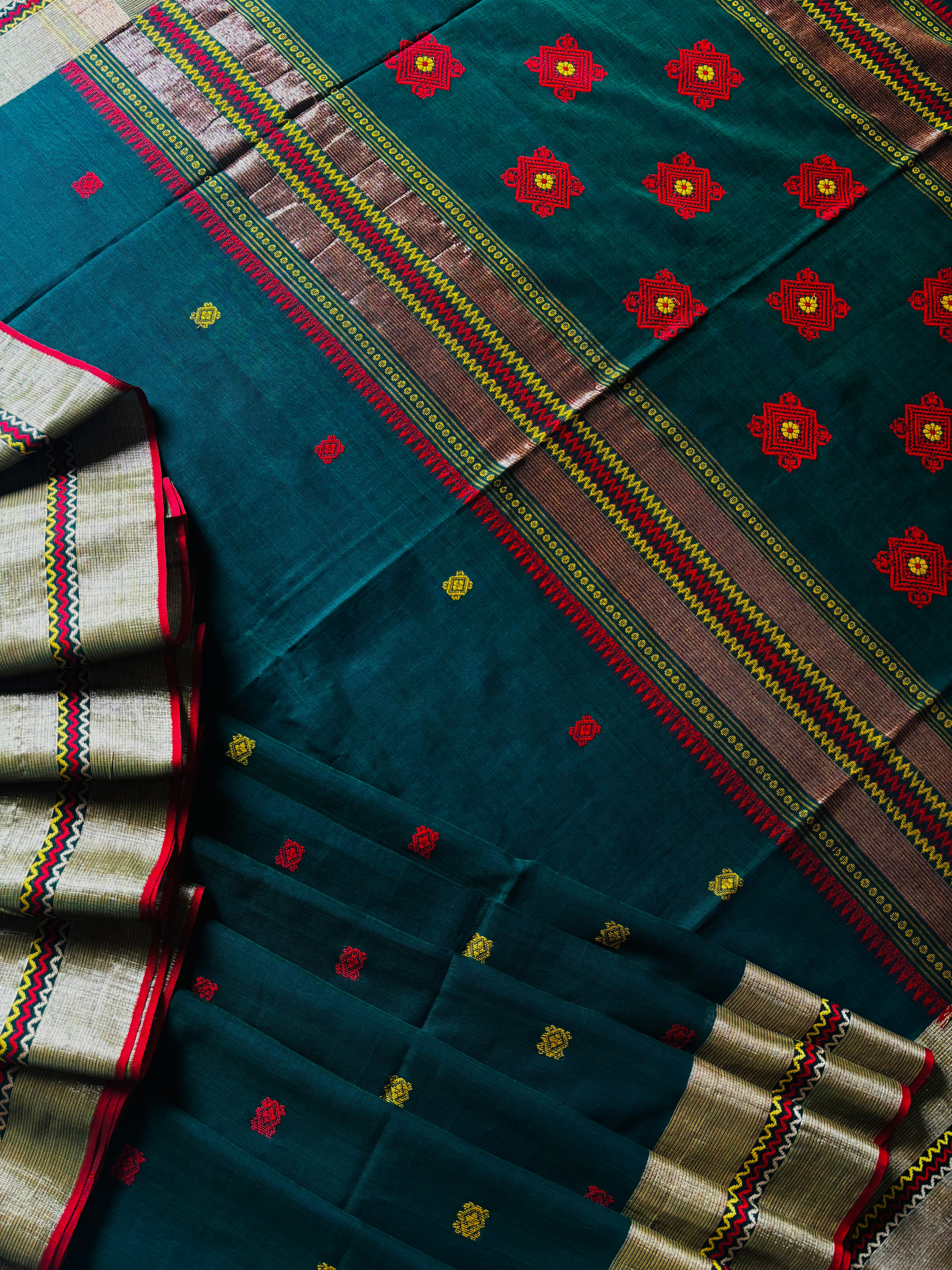 Handwoven Dark Green Blue Dual Toned Phulia Cotton Saree