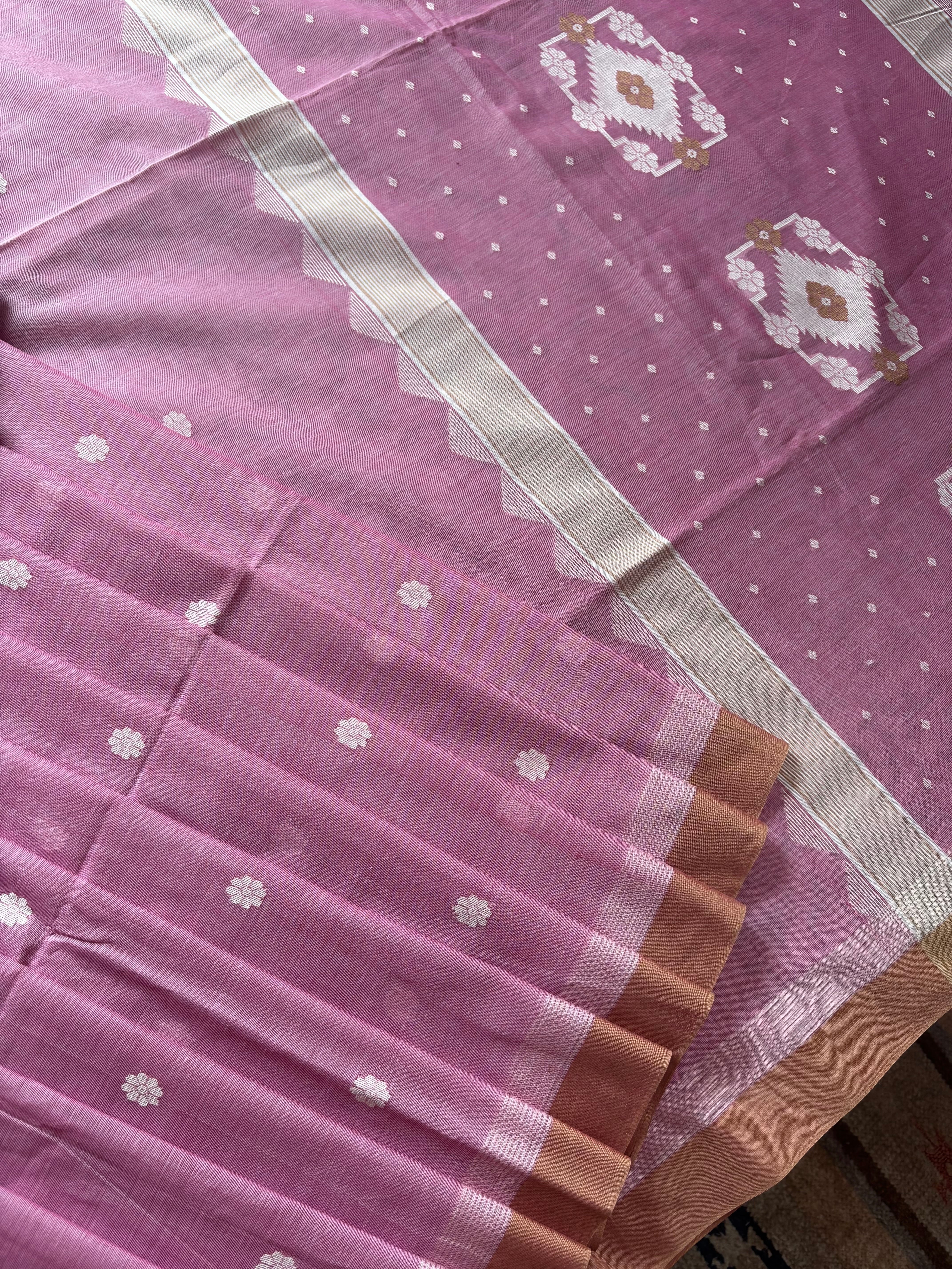 Handwoven Light Pink Colour Cotton Jamdani Saree