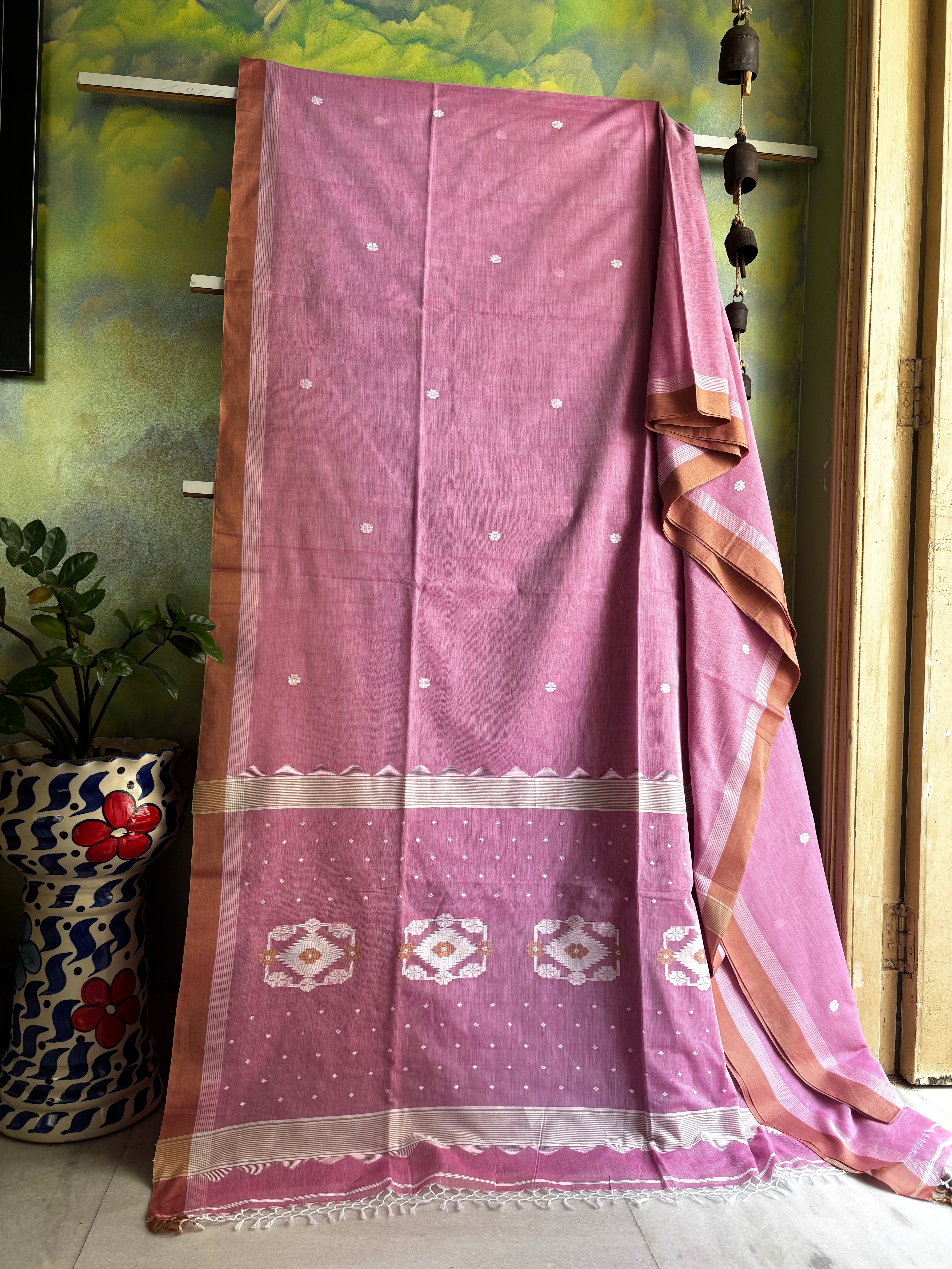 Handwoven Light Pink Colour Cotton Jamdani Saree