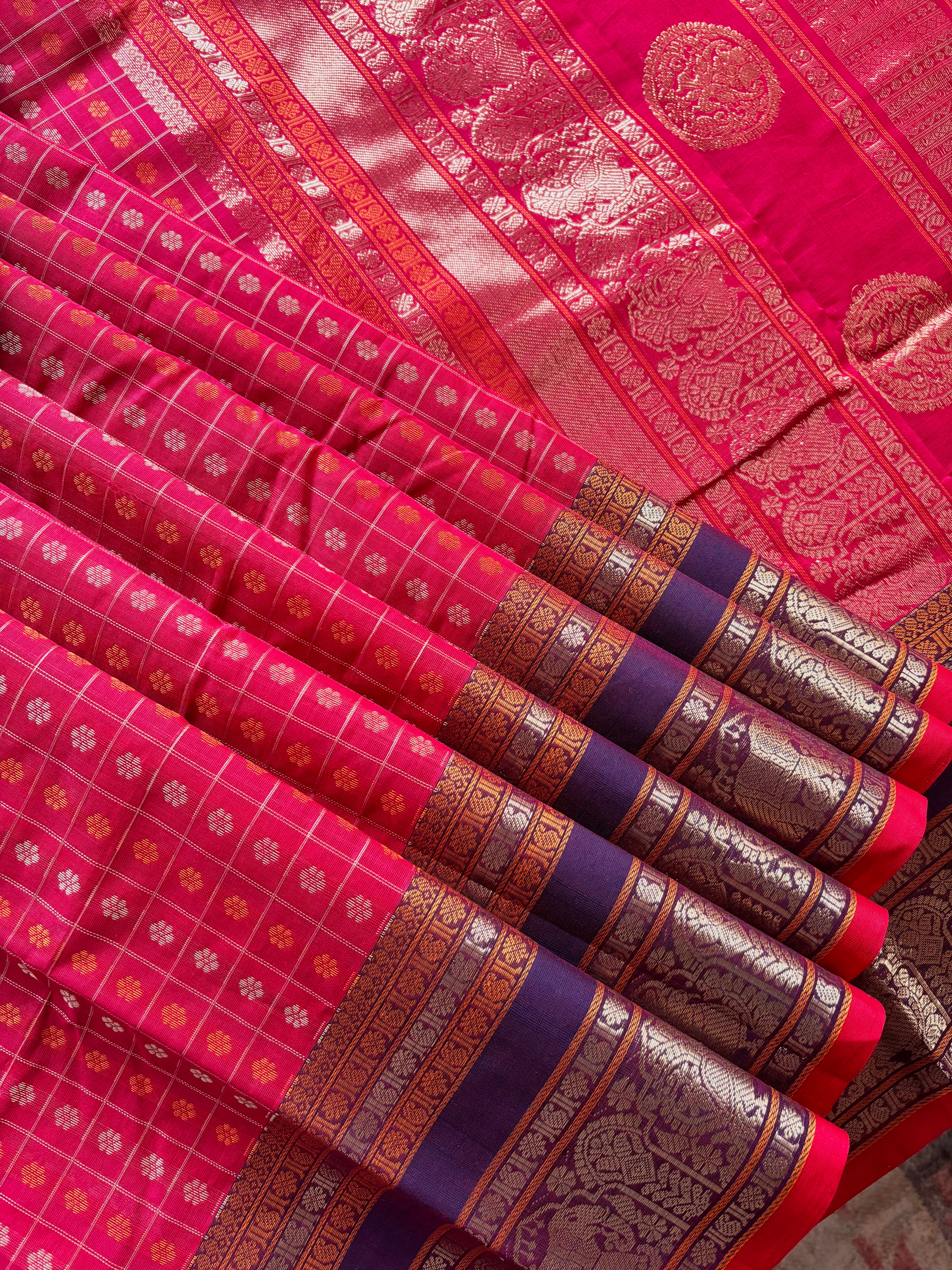 Handwoven Red Aayirum Butta Cotton Kanchipuram Saree
