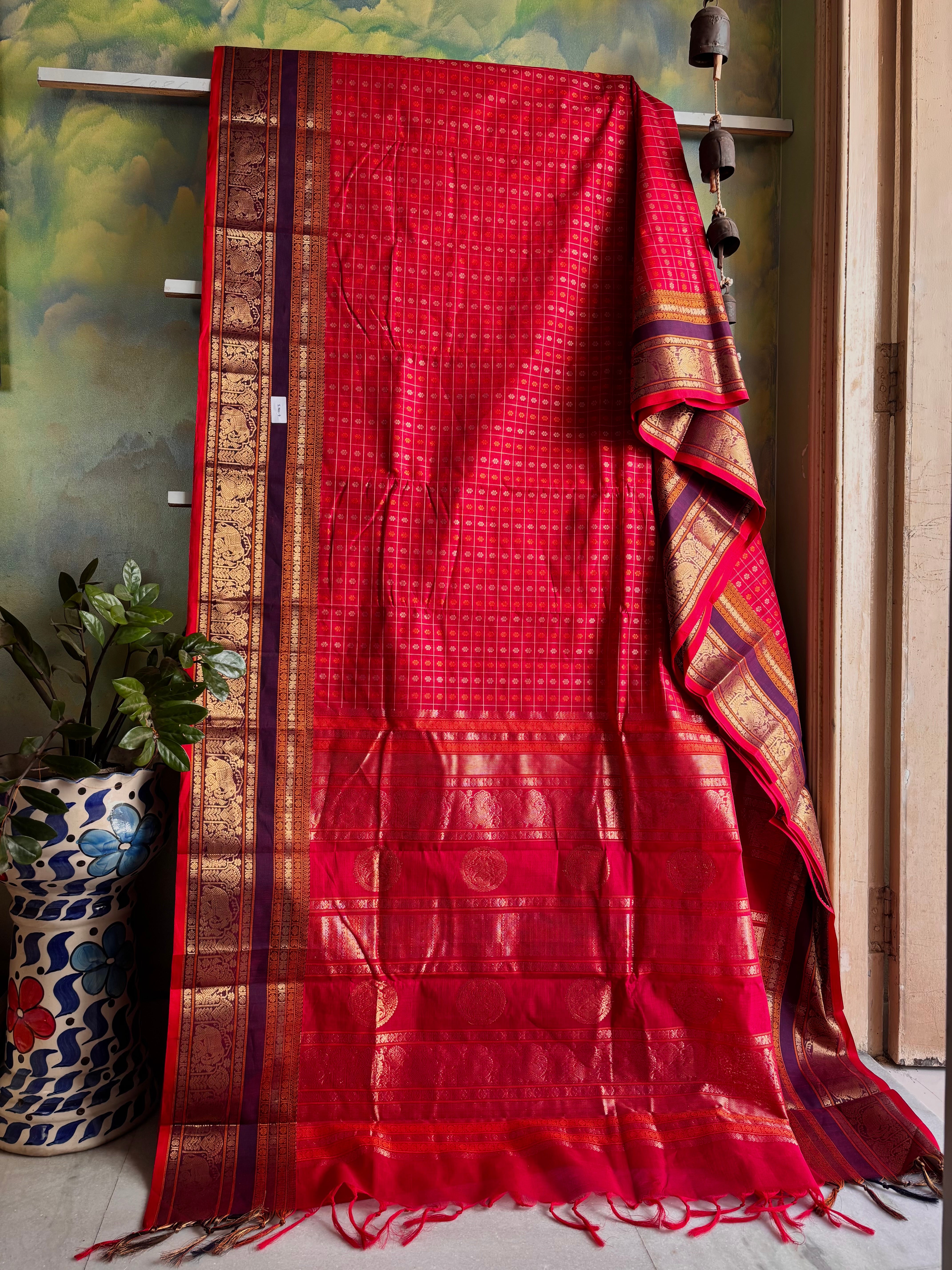 Handwoven Red Aayirum Butta Cotton Kanchipuram Saree