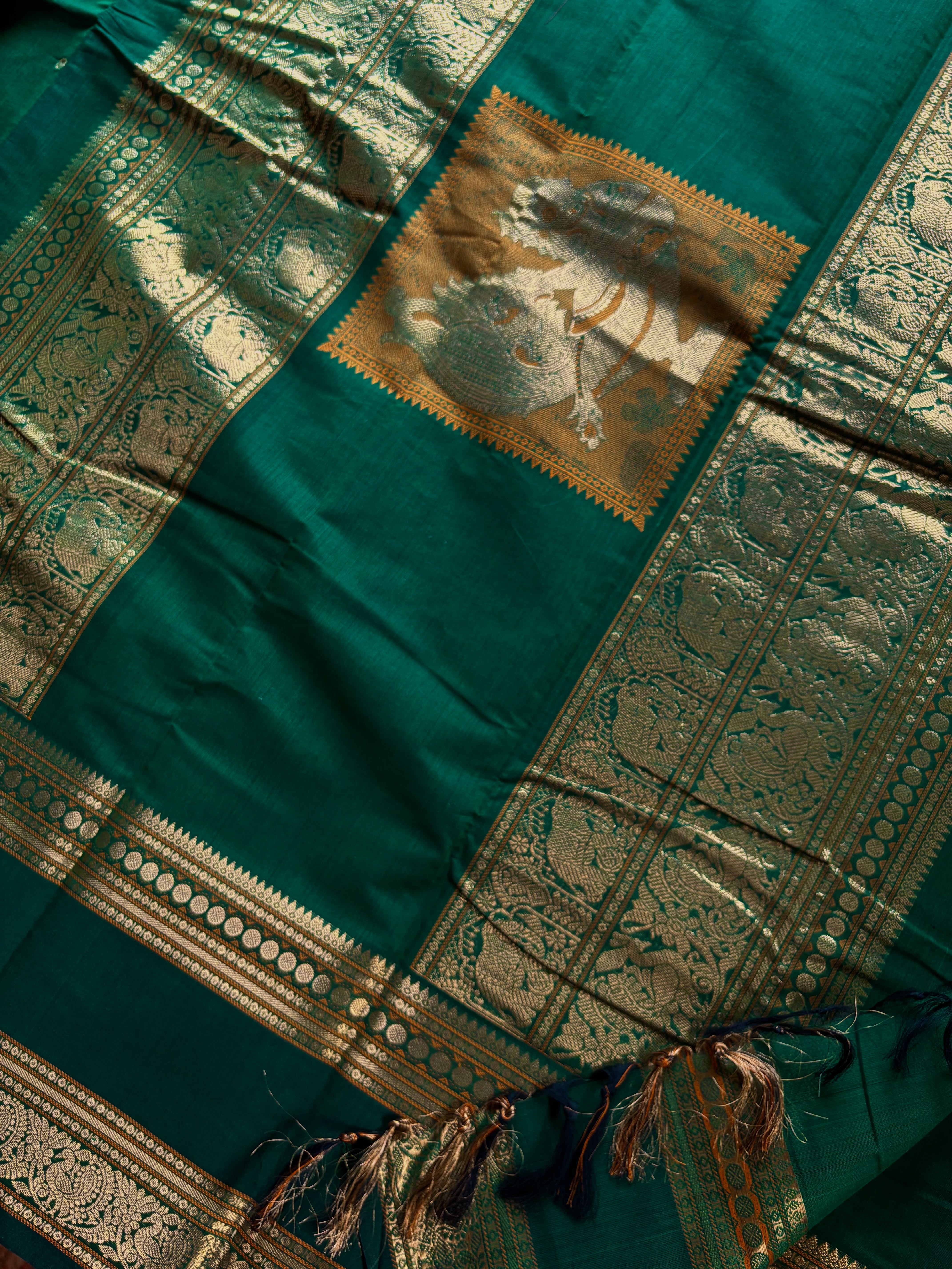Handwoven Emerald Green Cotton Kanchipuram Saree