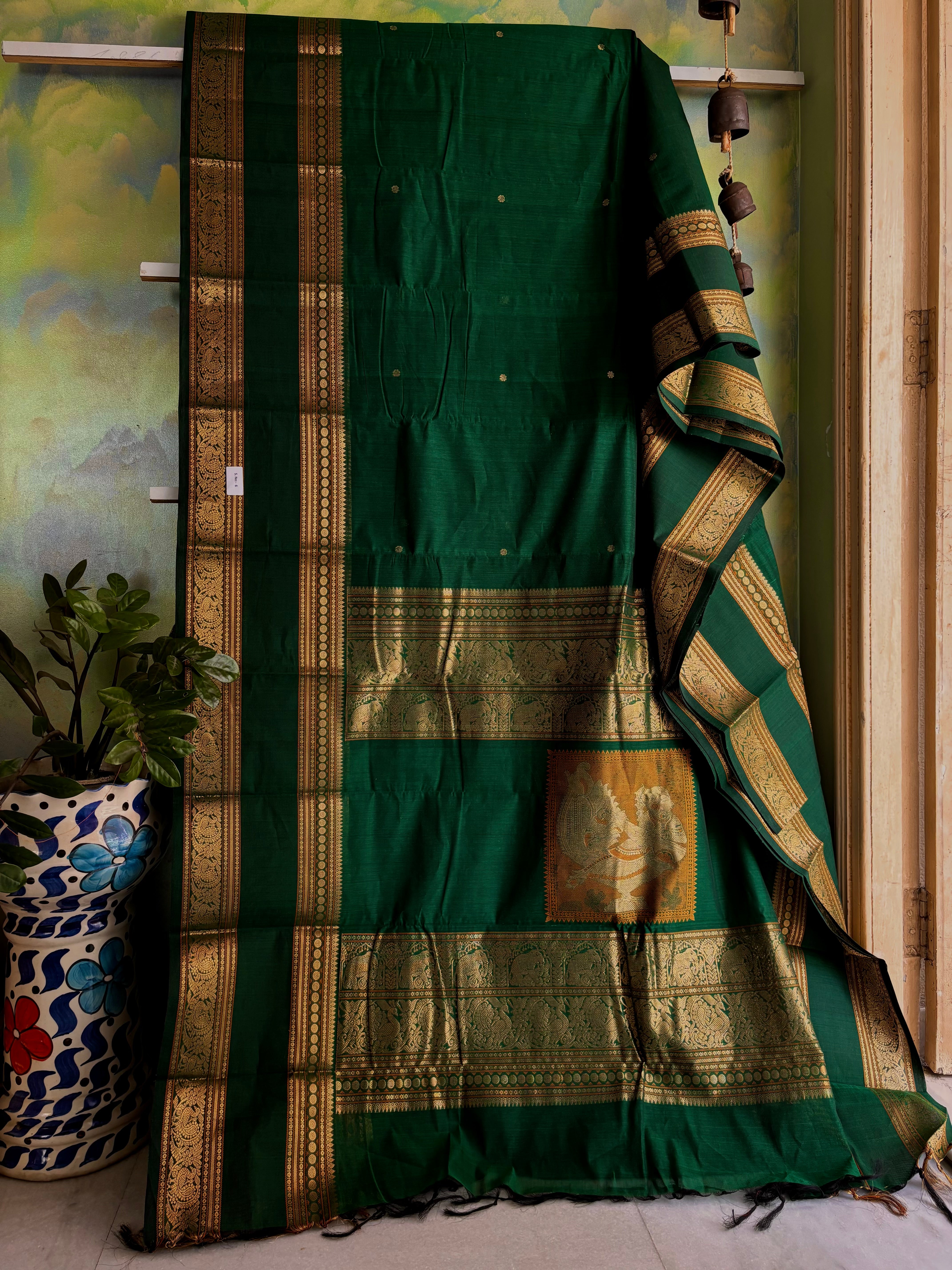 Handwoven Emerald Green Cotton Kanchipuram Saree