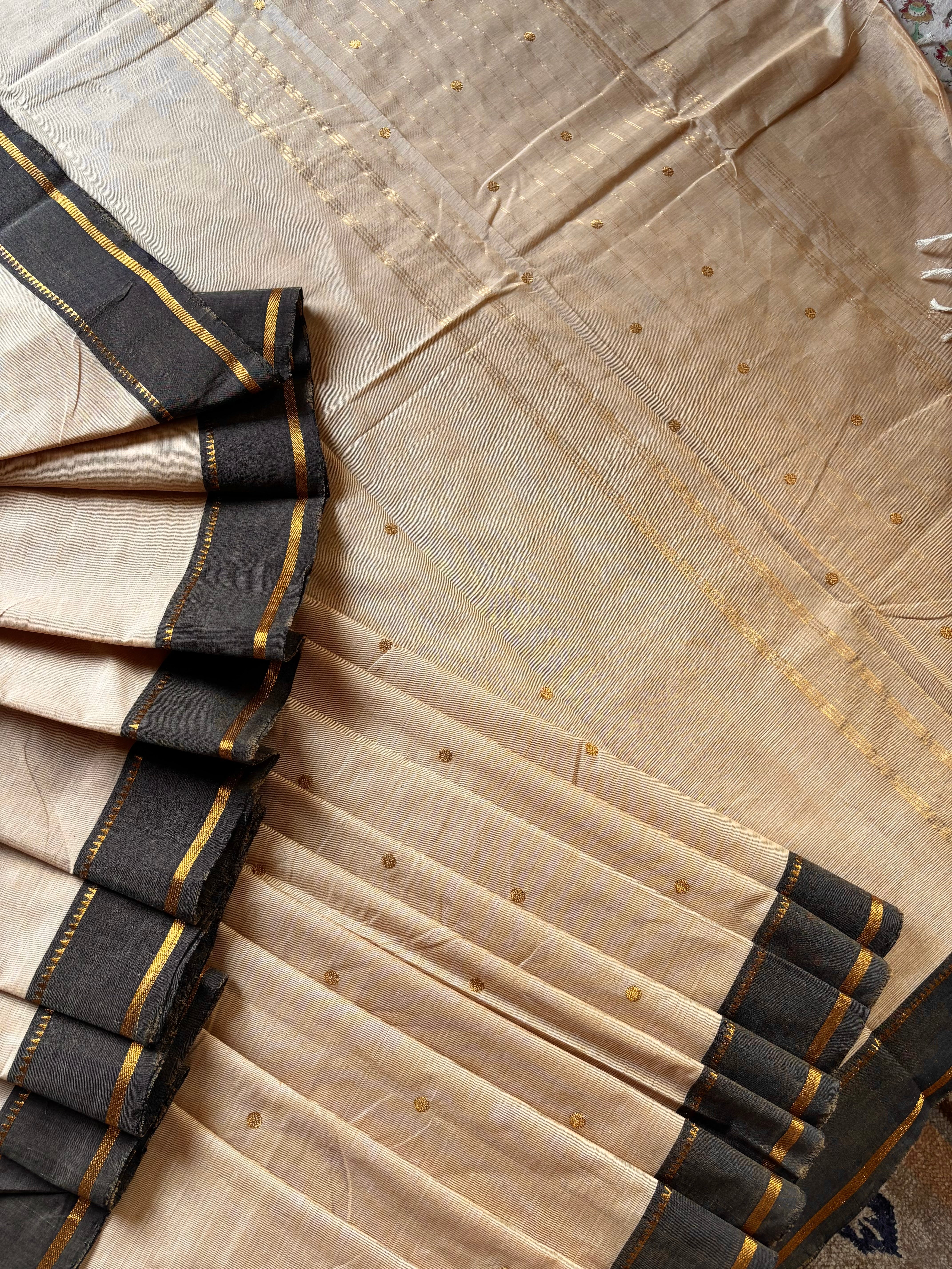 Handwoven Beige Black Cotton Kanchipuram Saree