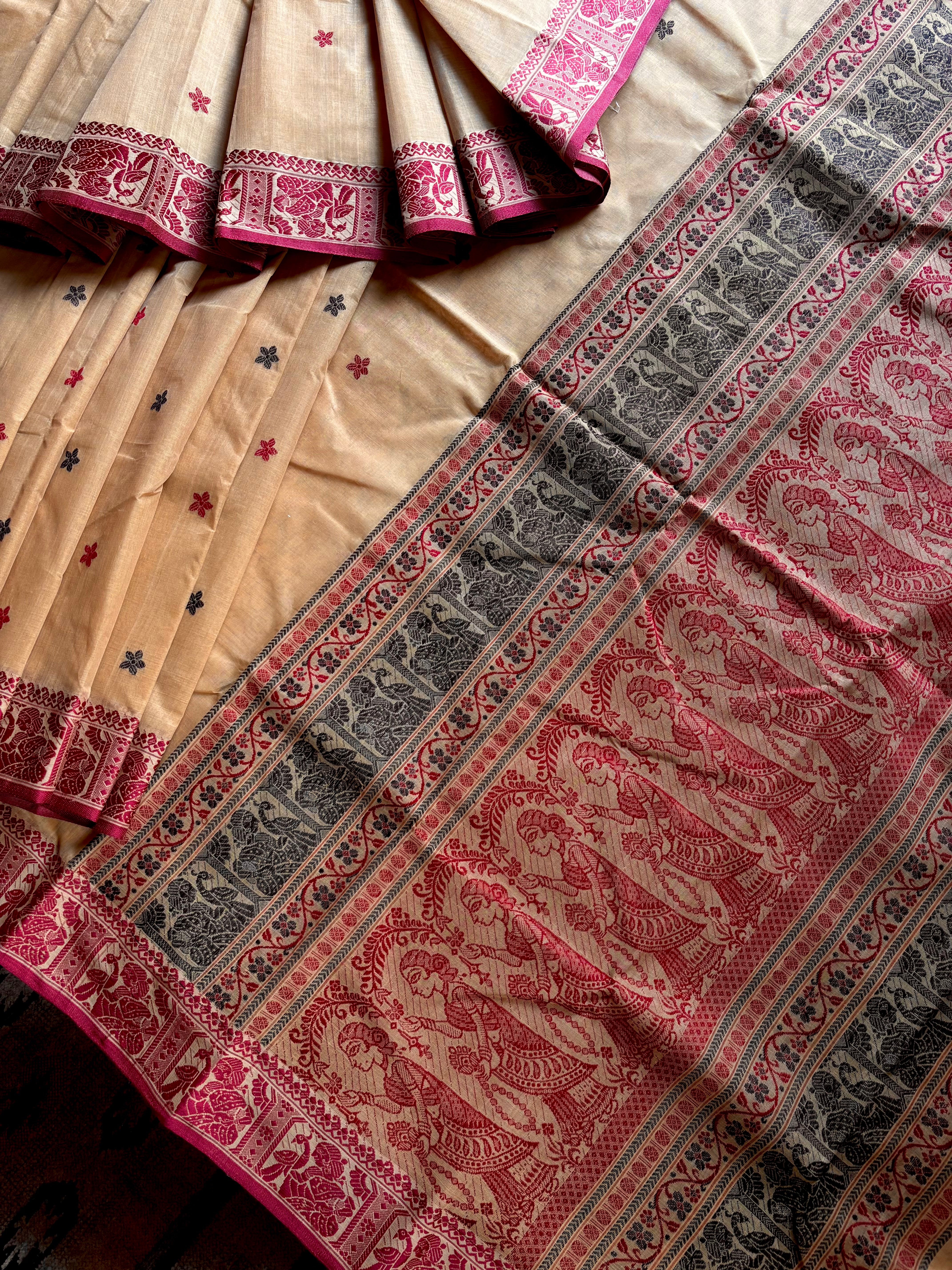 Handwoven Beige Maroon Colour Cotton Baluchari Saree