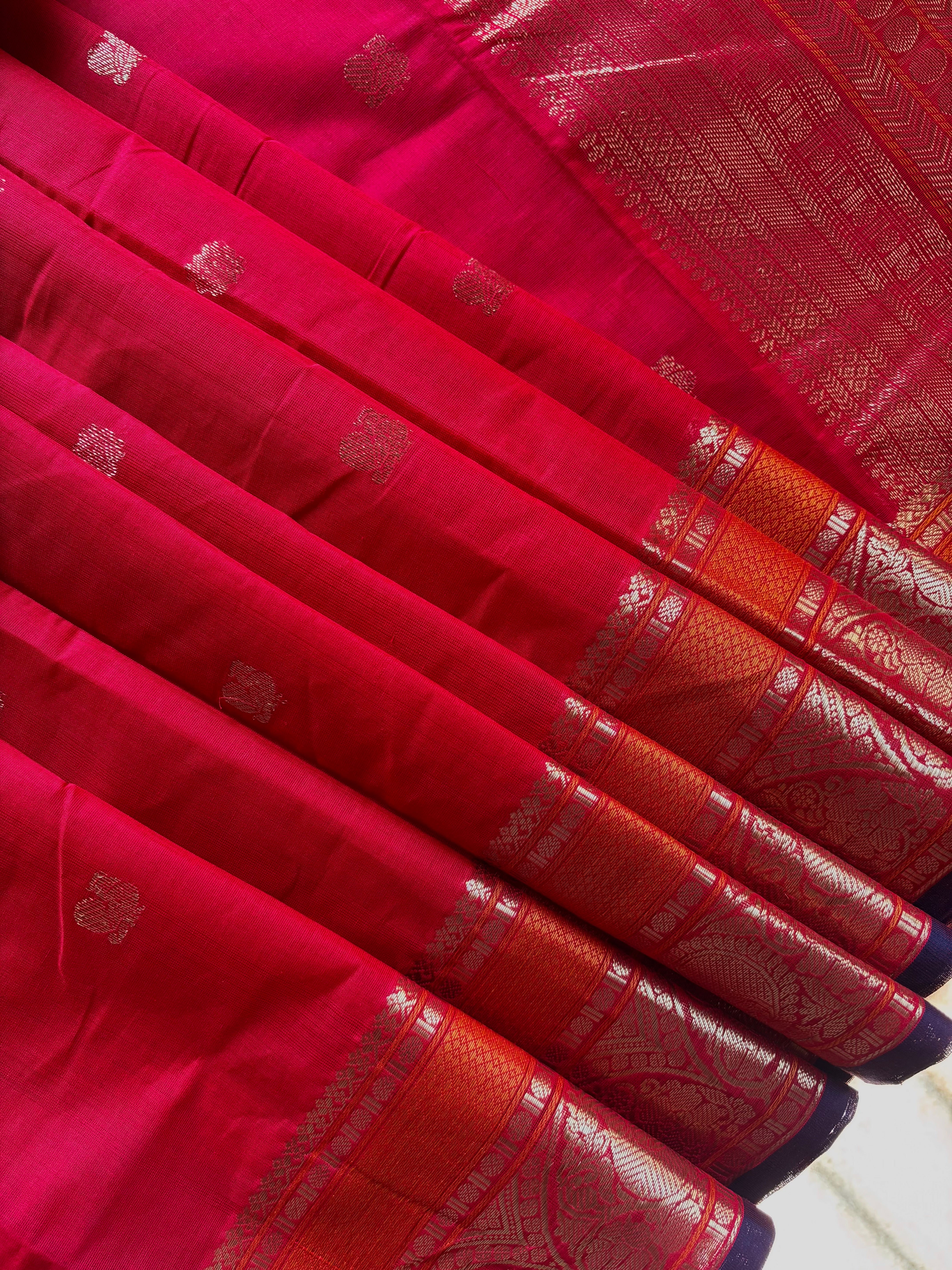 Handwoven Red Cotton Kanchipuram Saree
