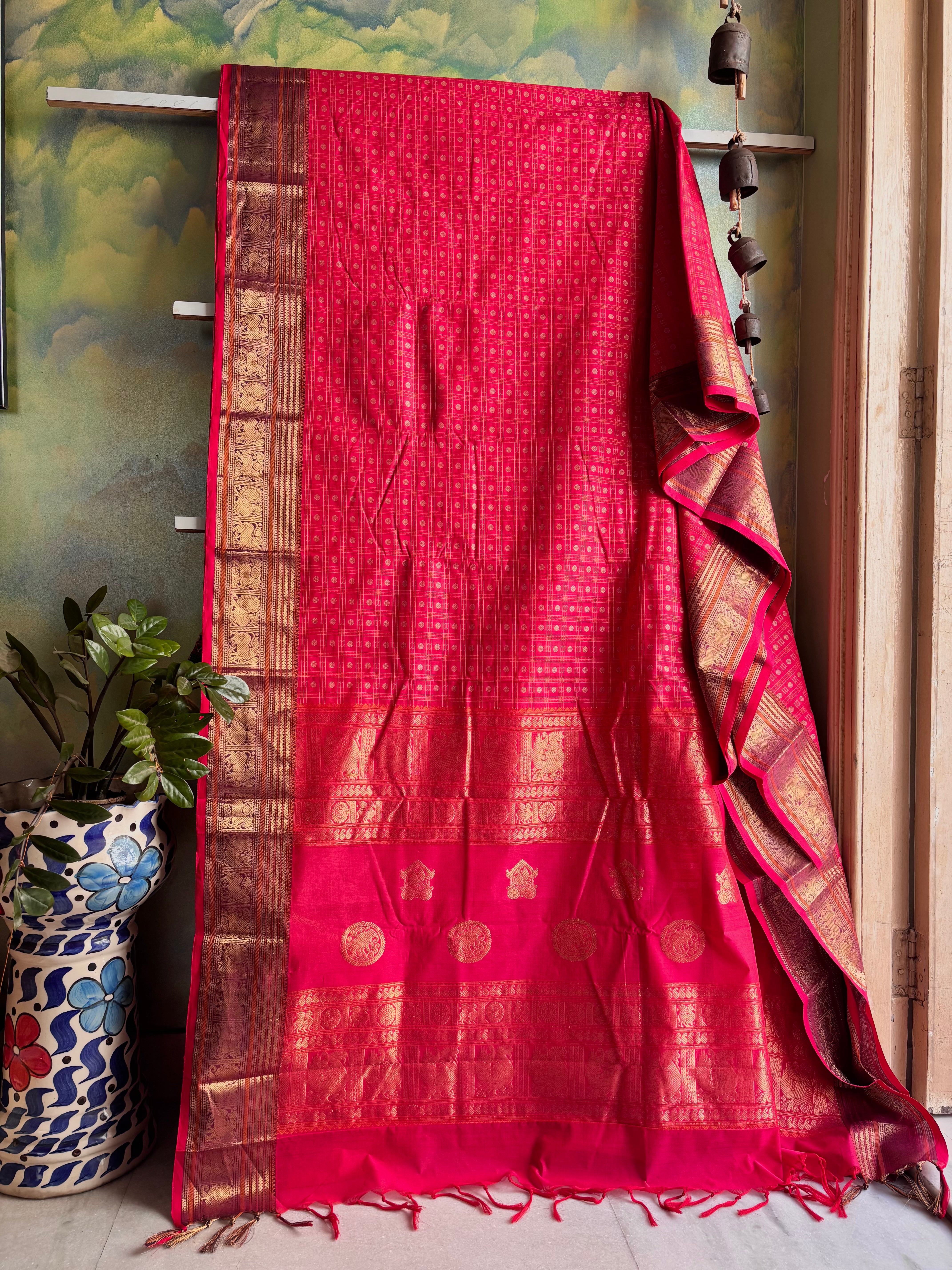 Handwoven Reddish Pink Cotton Kanchipuram Saree