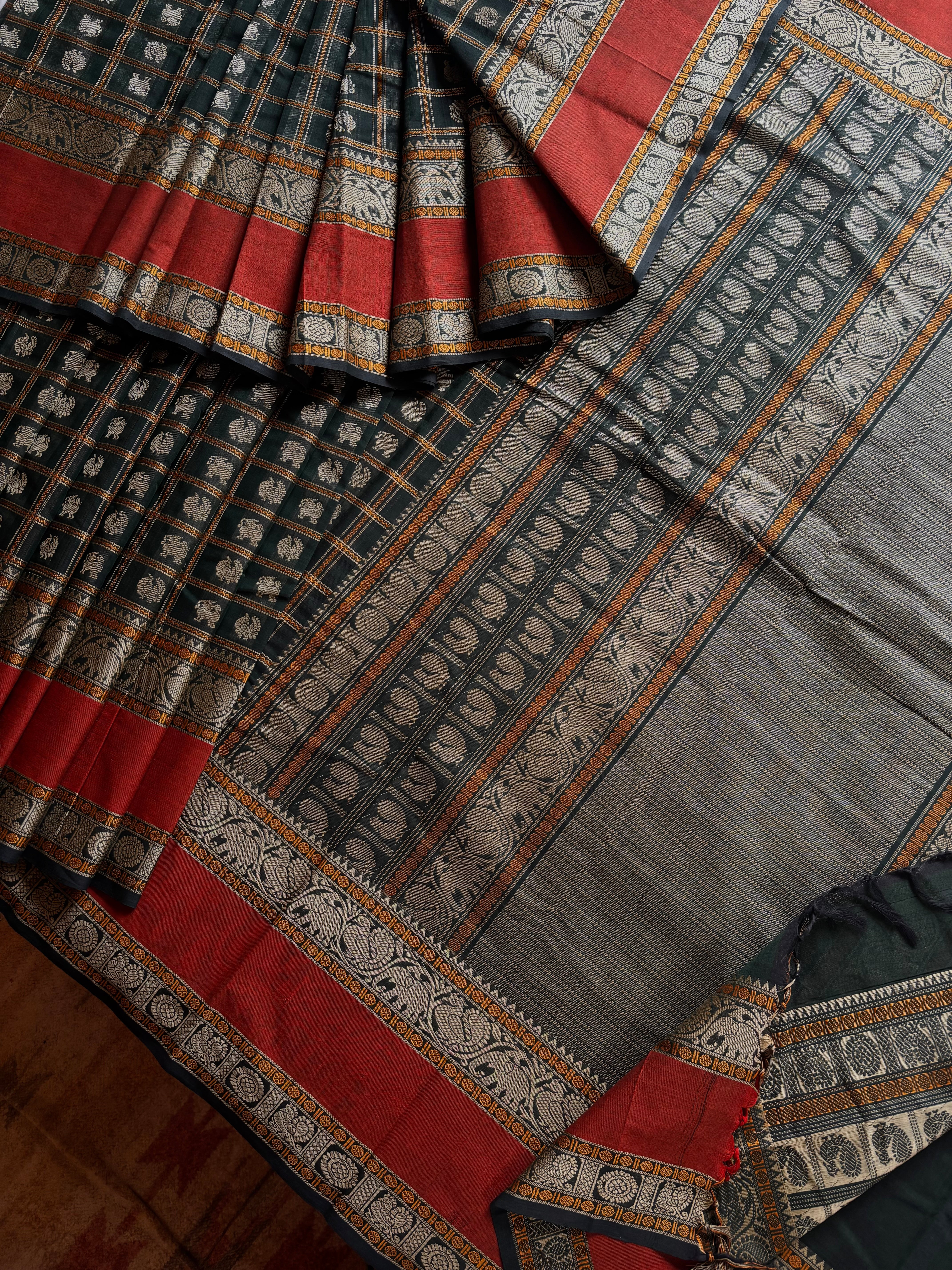 Handwoven Bottle Green Cotton Kanchipuram Saree