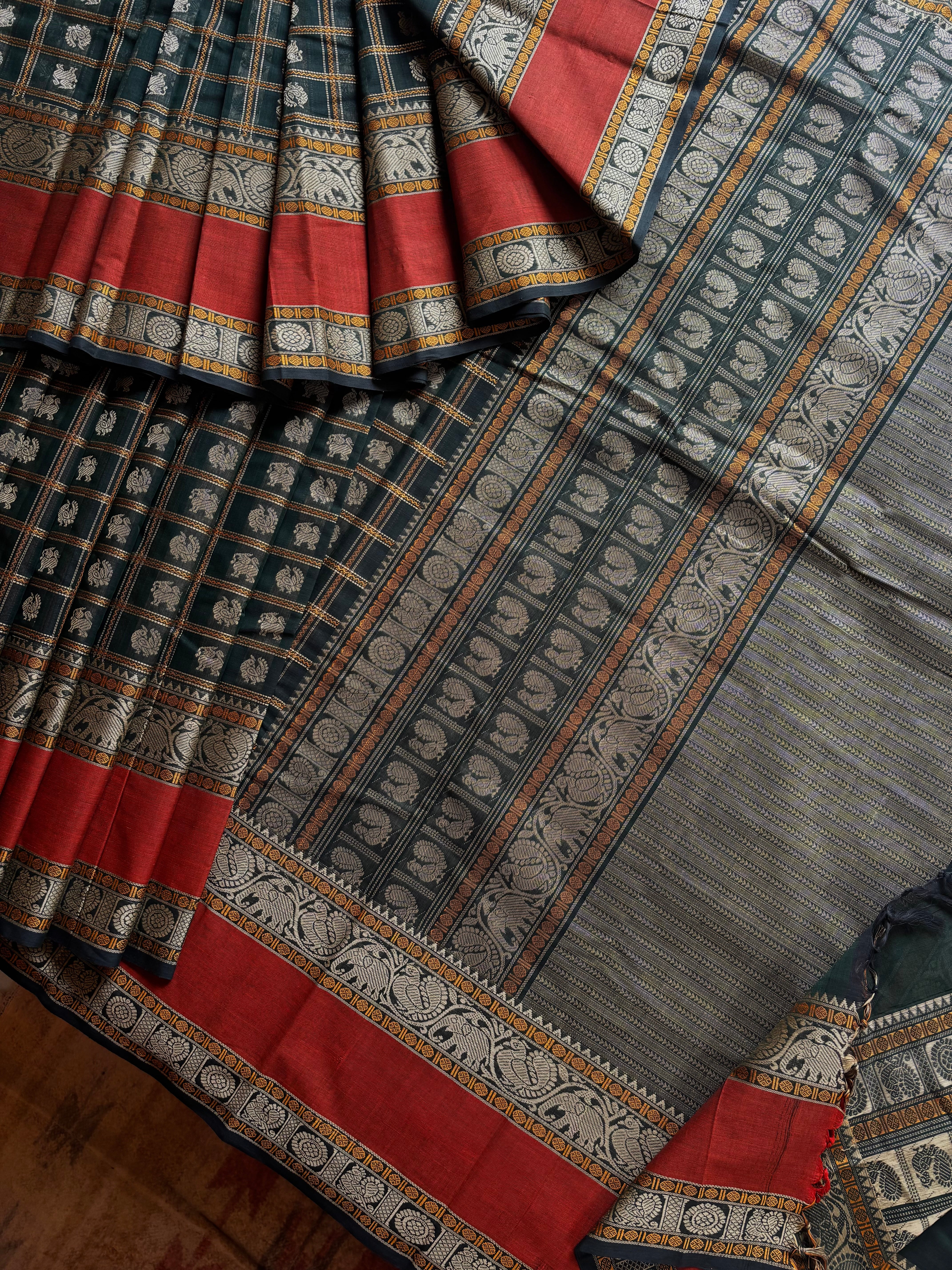Handwoven Bottle Green Cotton Kanchipuram Saree