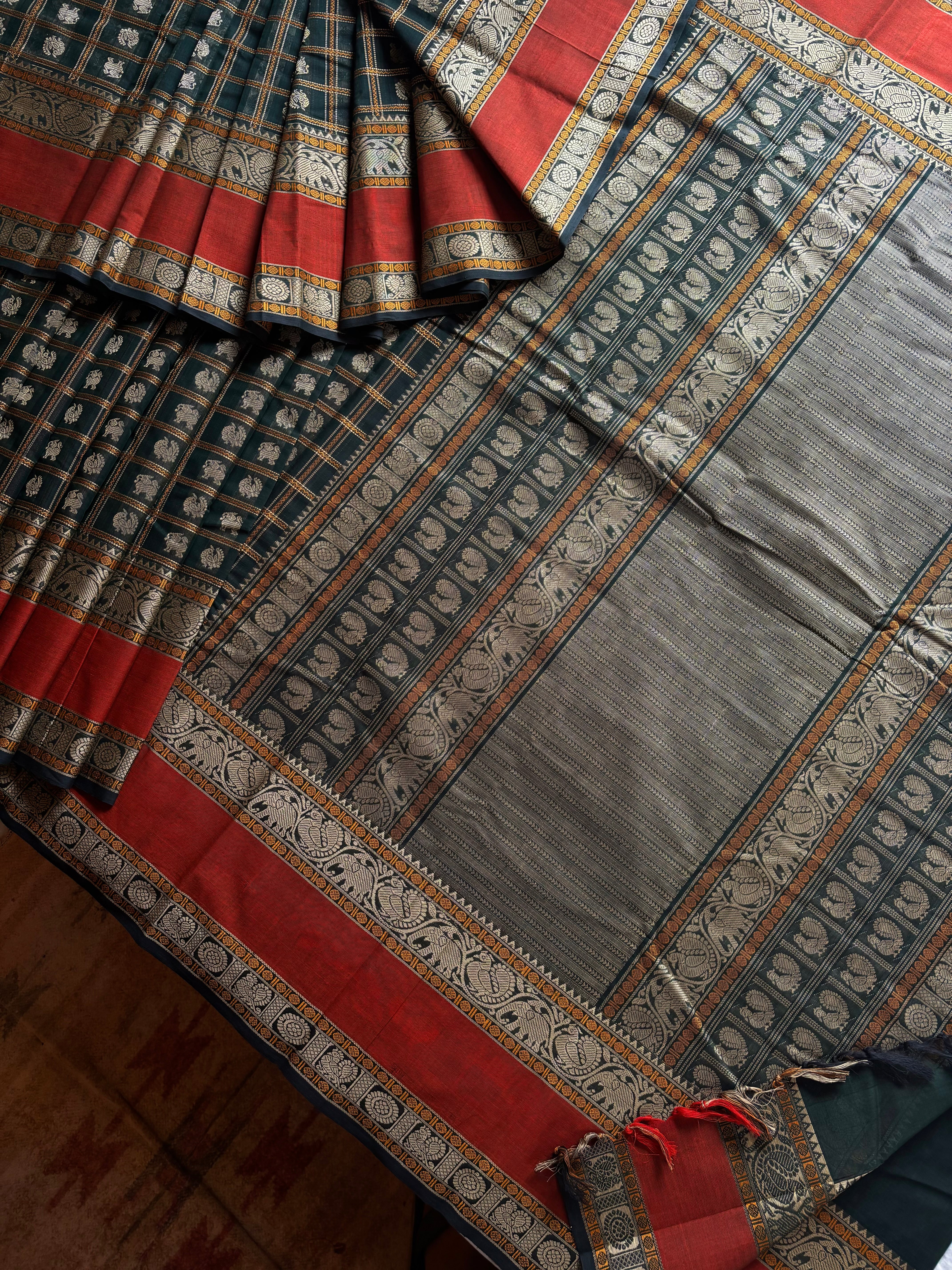 Handwoven Bottle Green Cotton Kanchipuram Saree