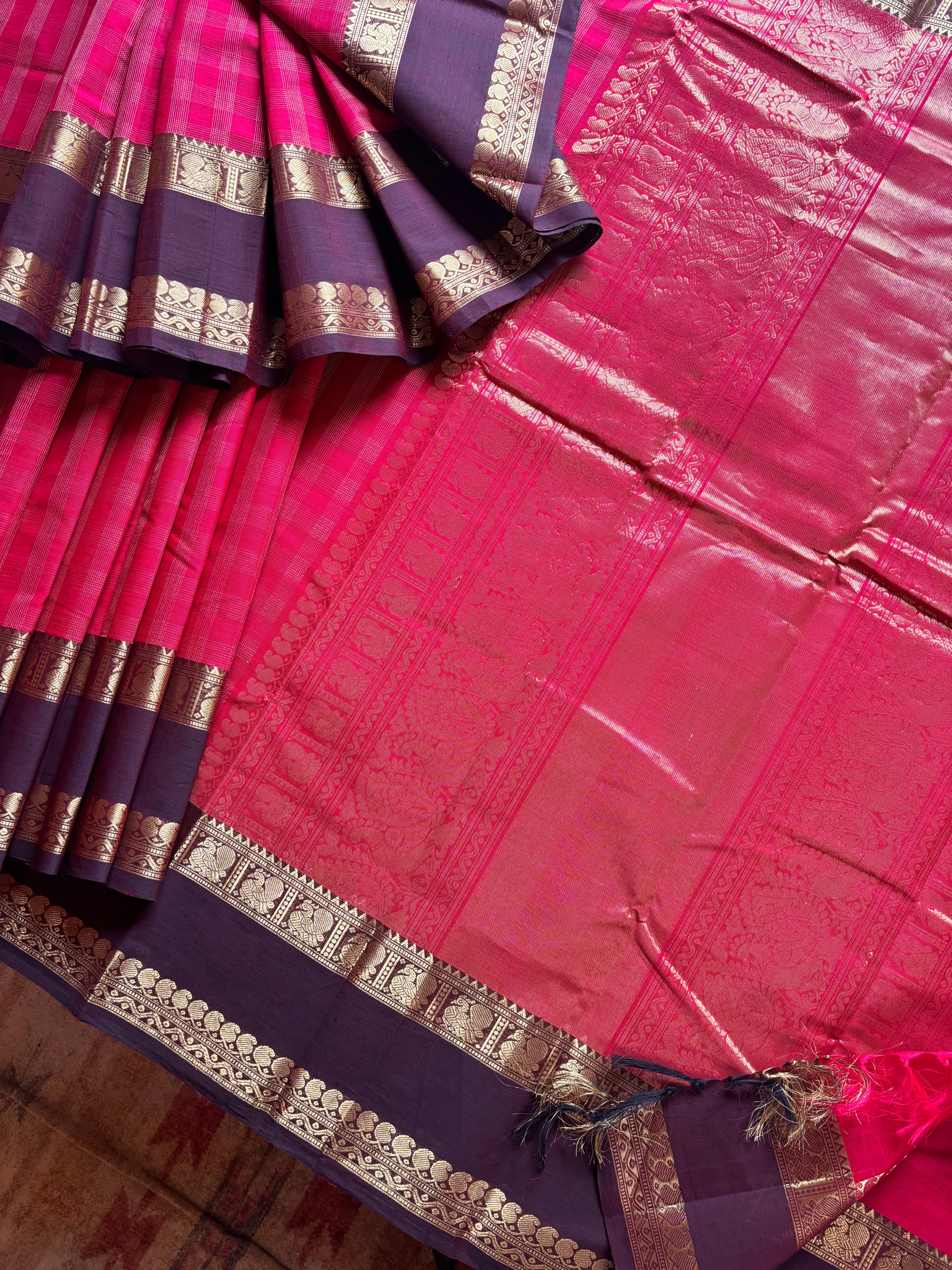 Handwoven Maroon Colour Cotton Kanchipuram Saree