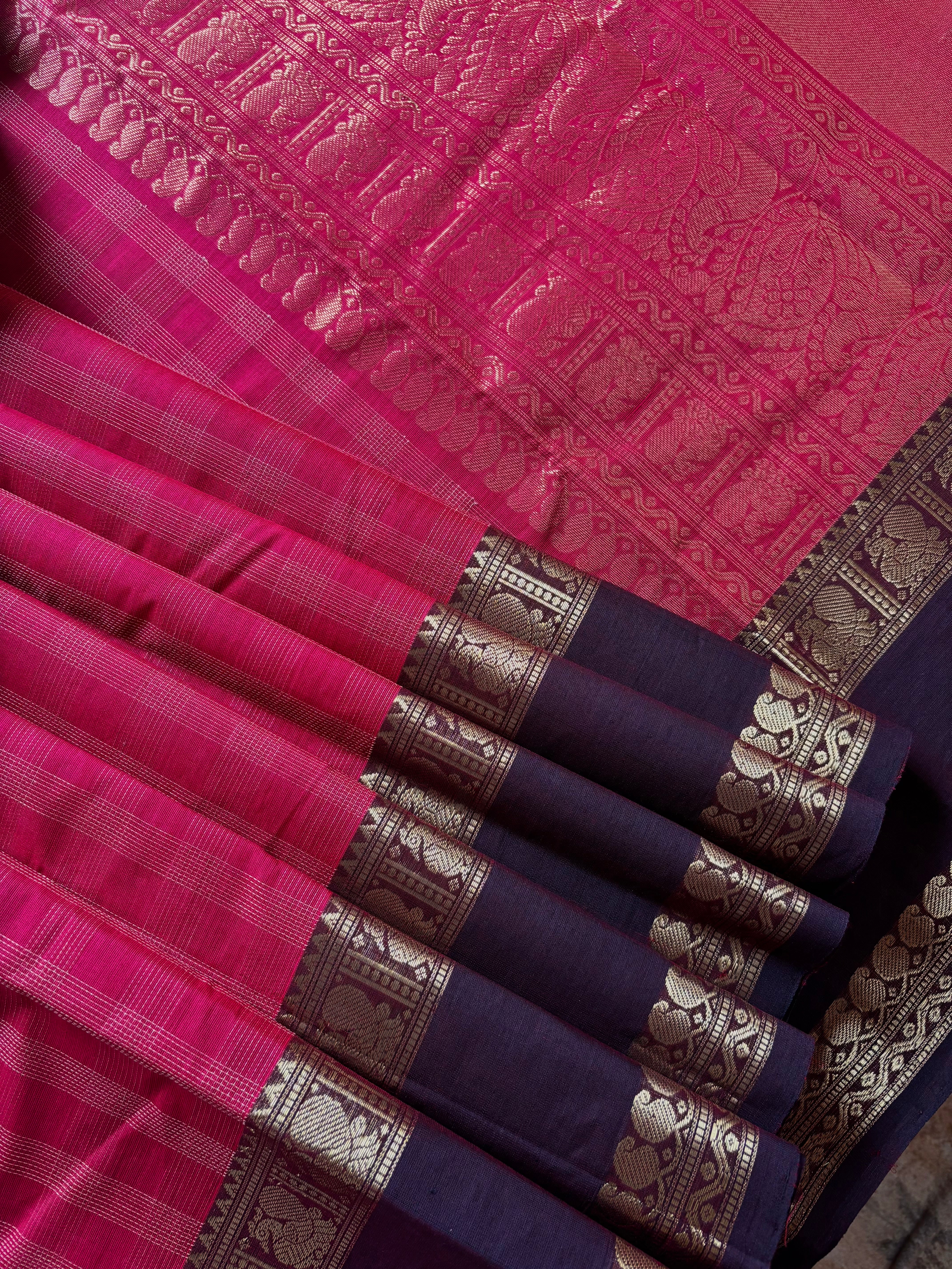 Handwoven Maroon Colour Cotton Kanchipuram Saree