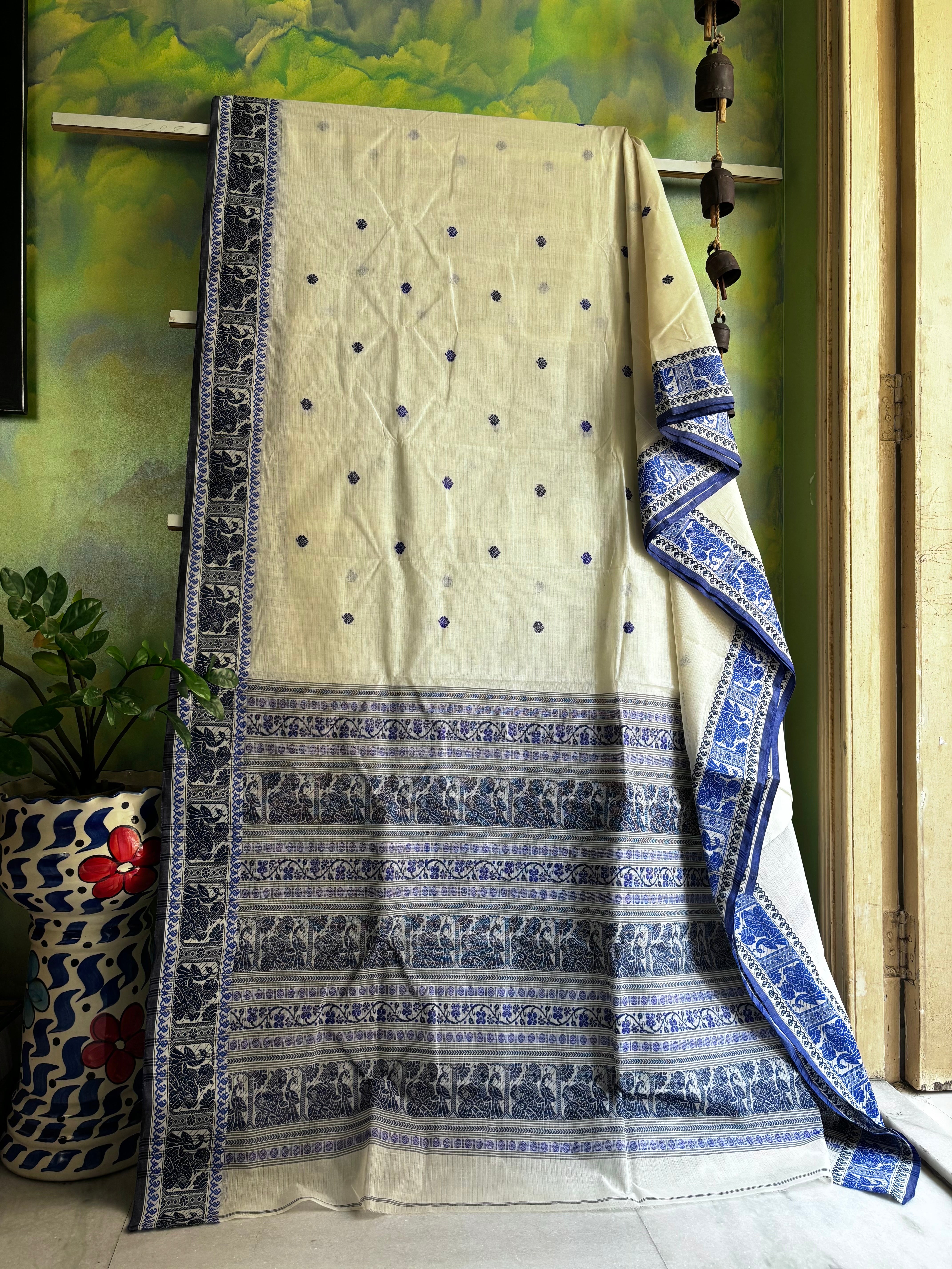 Handwoven White Colour Cotton Baluchari Saree