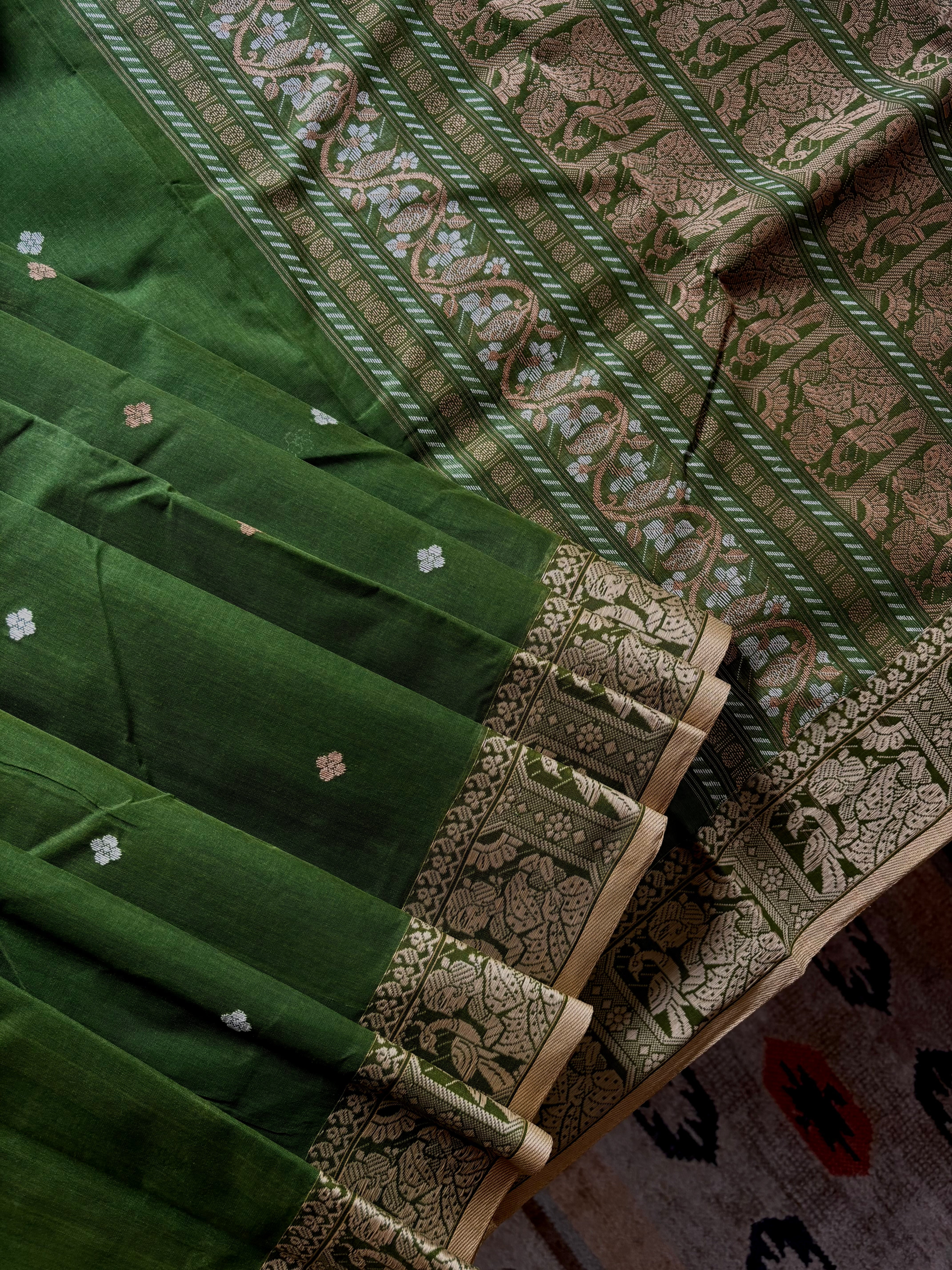 Handwoven Green Beige Colour Cotton Baluchari Saree