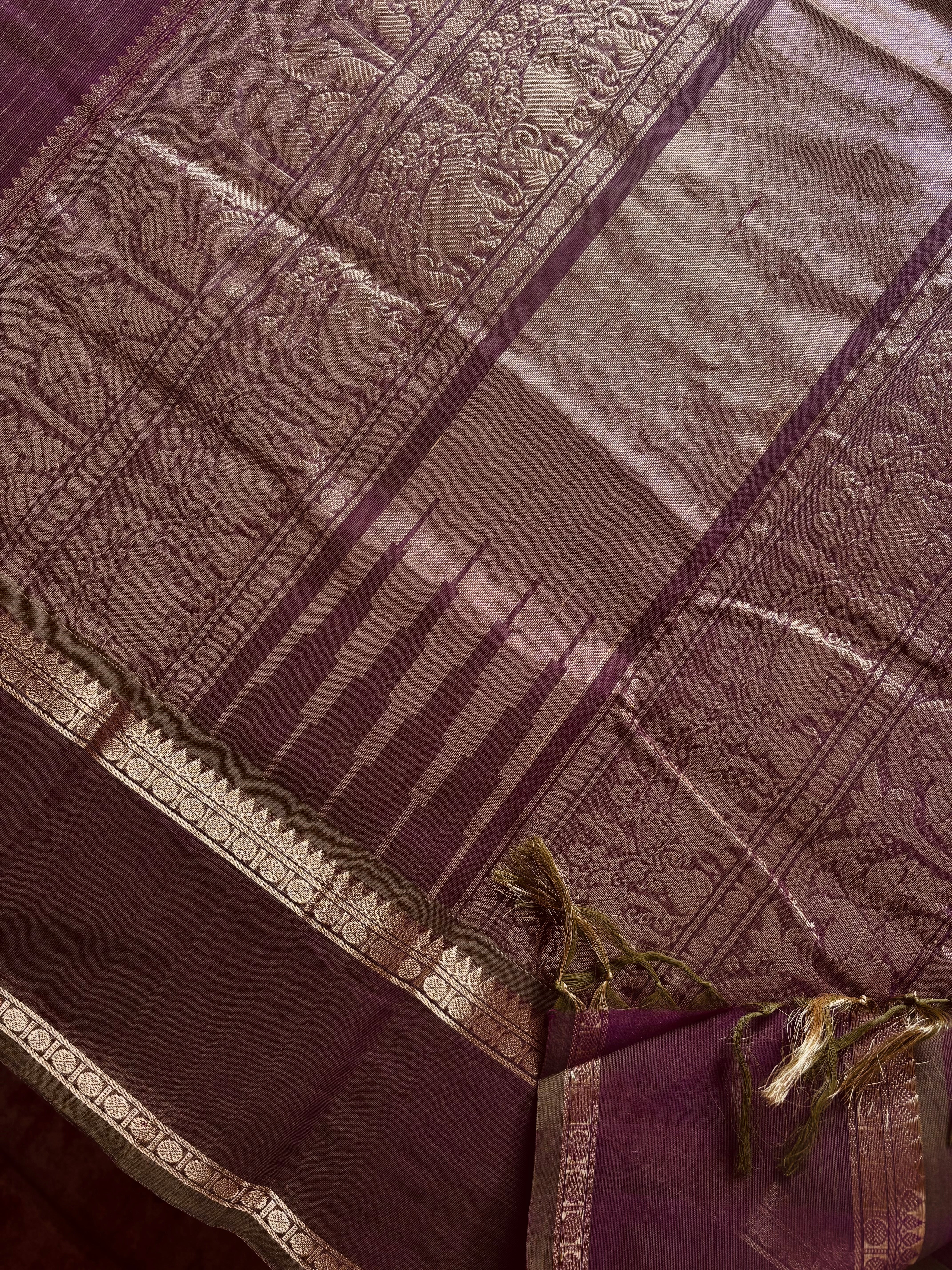 Handwoven Dual Toned Cotton Kanchipuram Saree