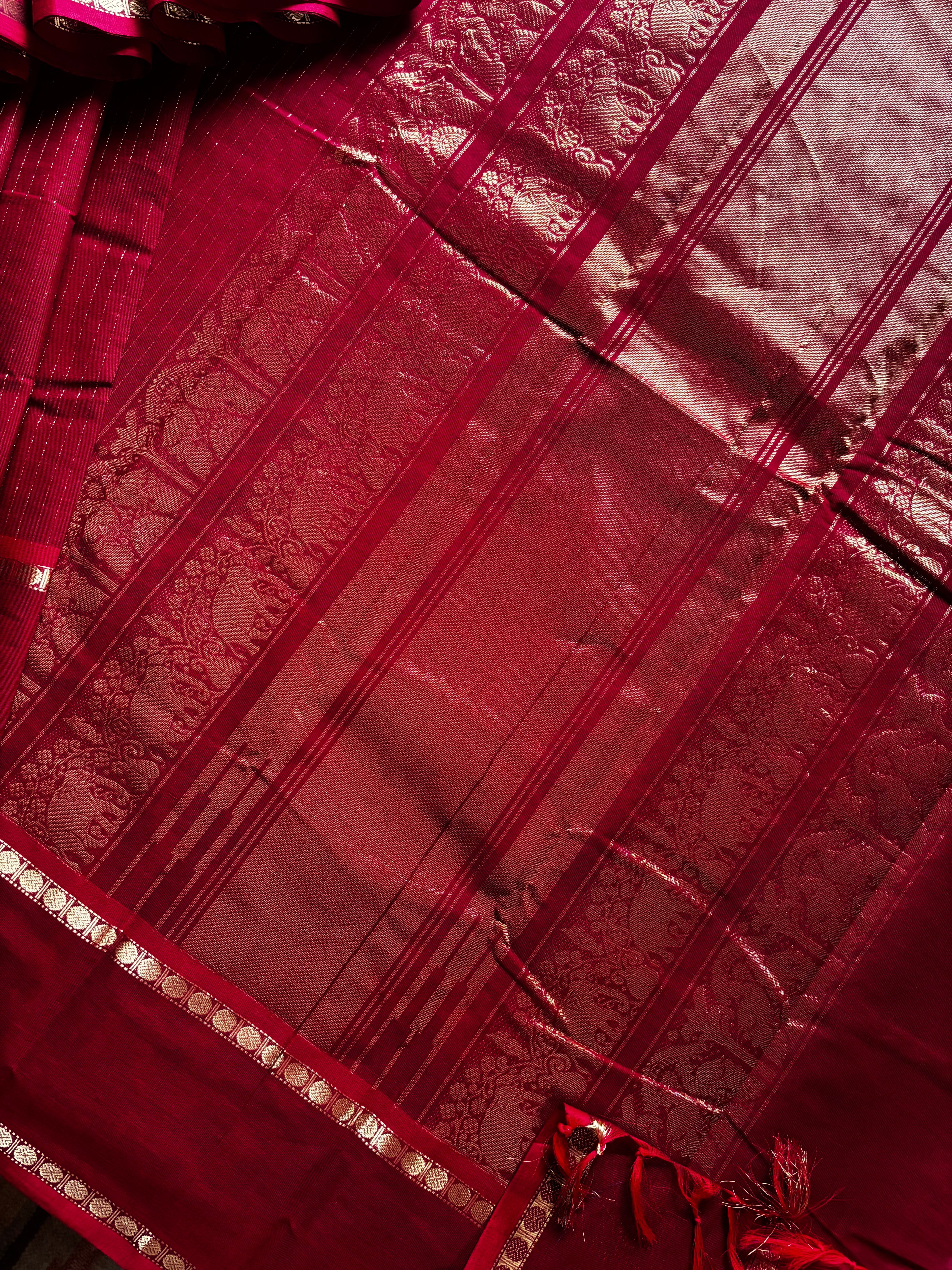 Handwoven Reddish Maroon Colour Kanchipuram Cotton Saree