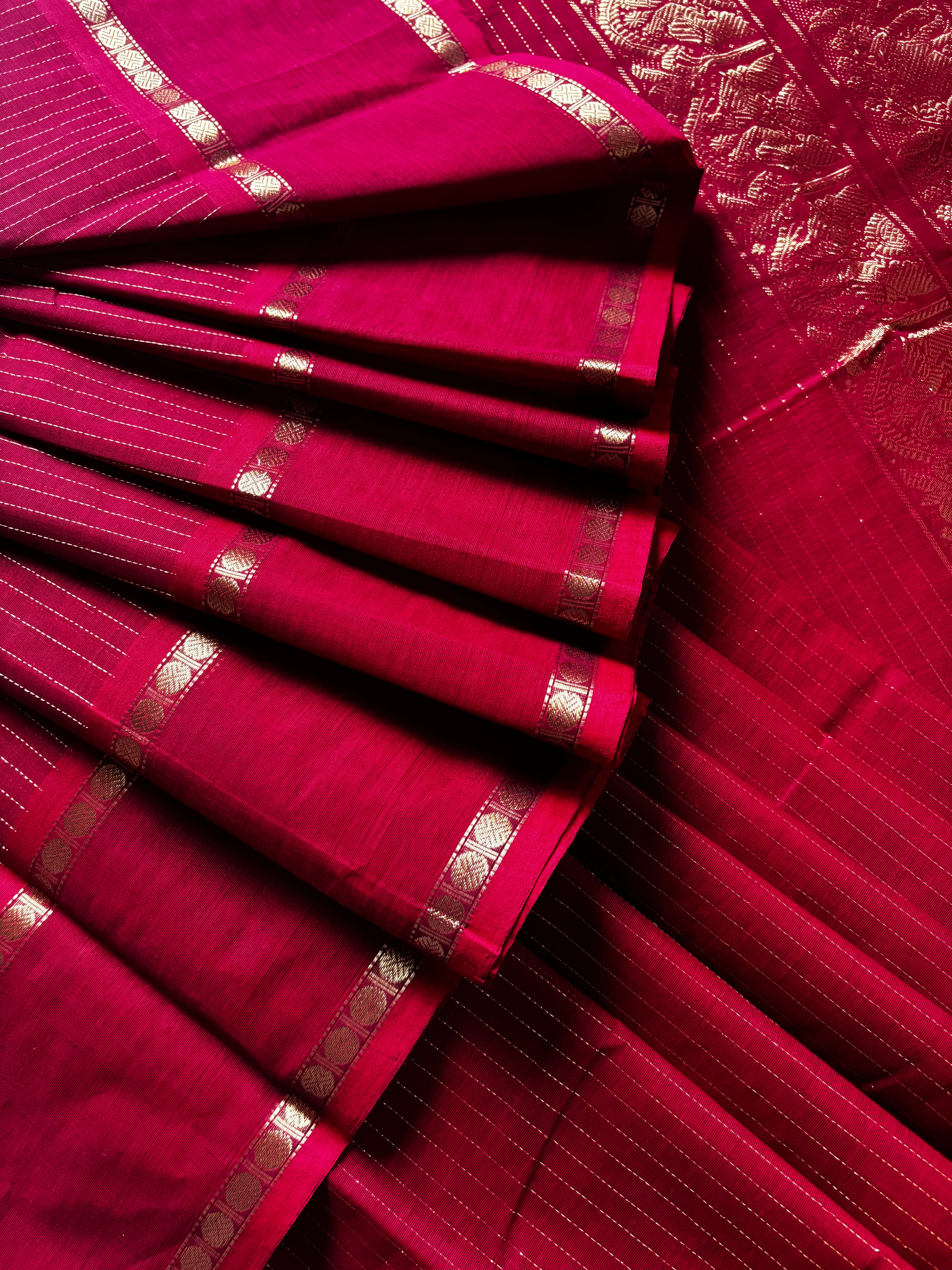 Handwoven Reddish Maroon Colour Kanchipuram Cotton Saree