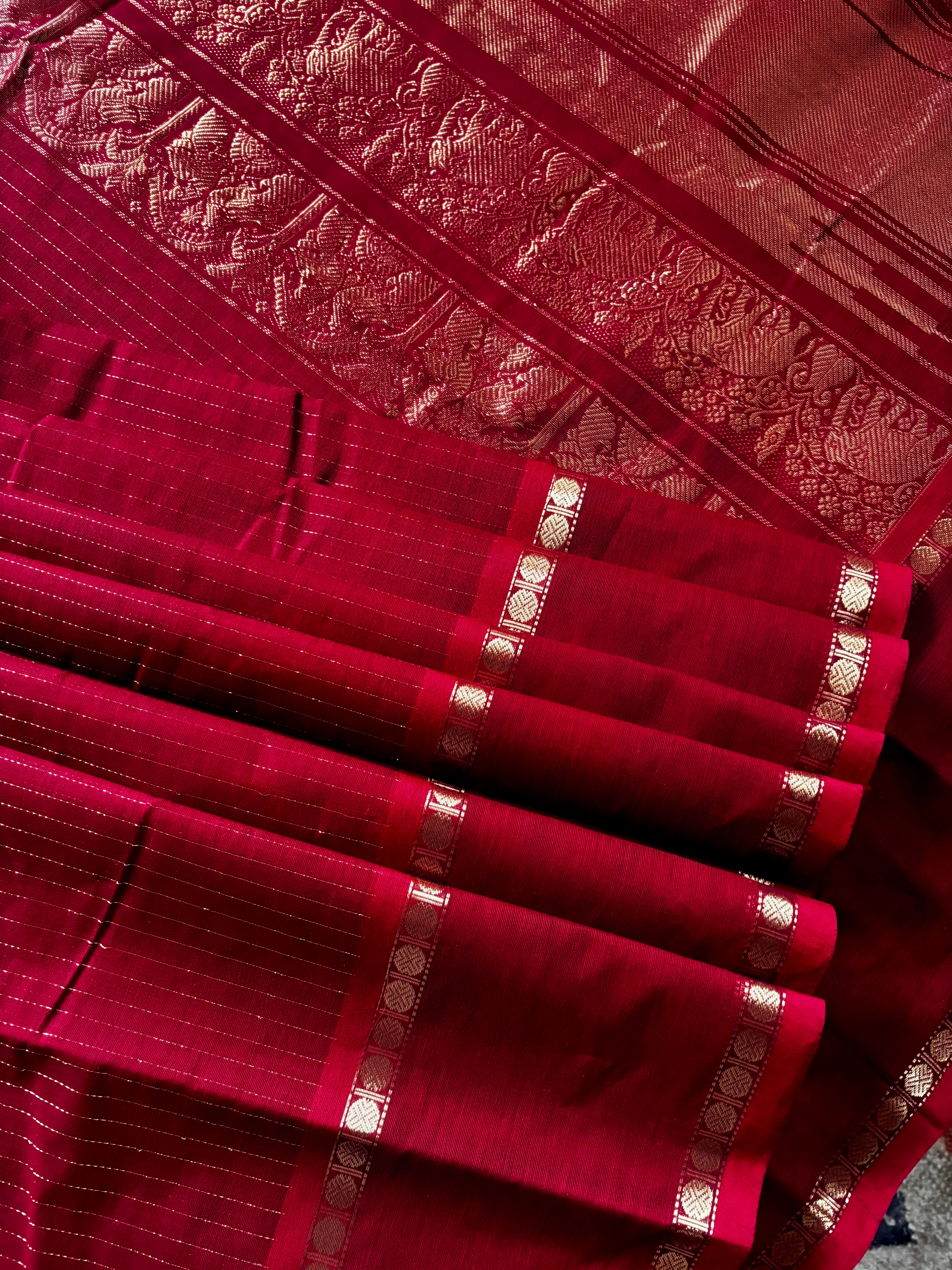 Handwoven Reddish Maroon Colour Kanchipuram Cotton Saree