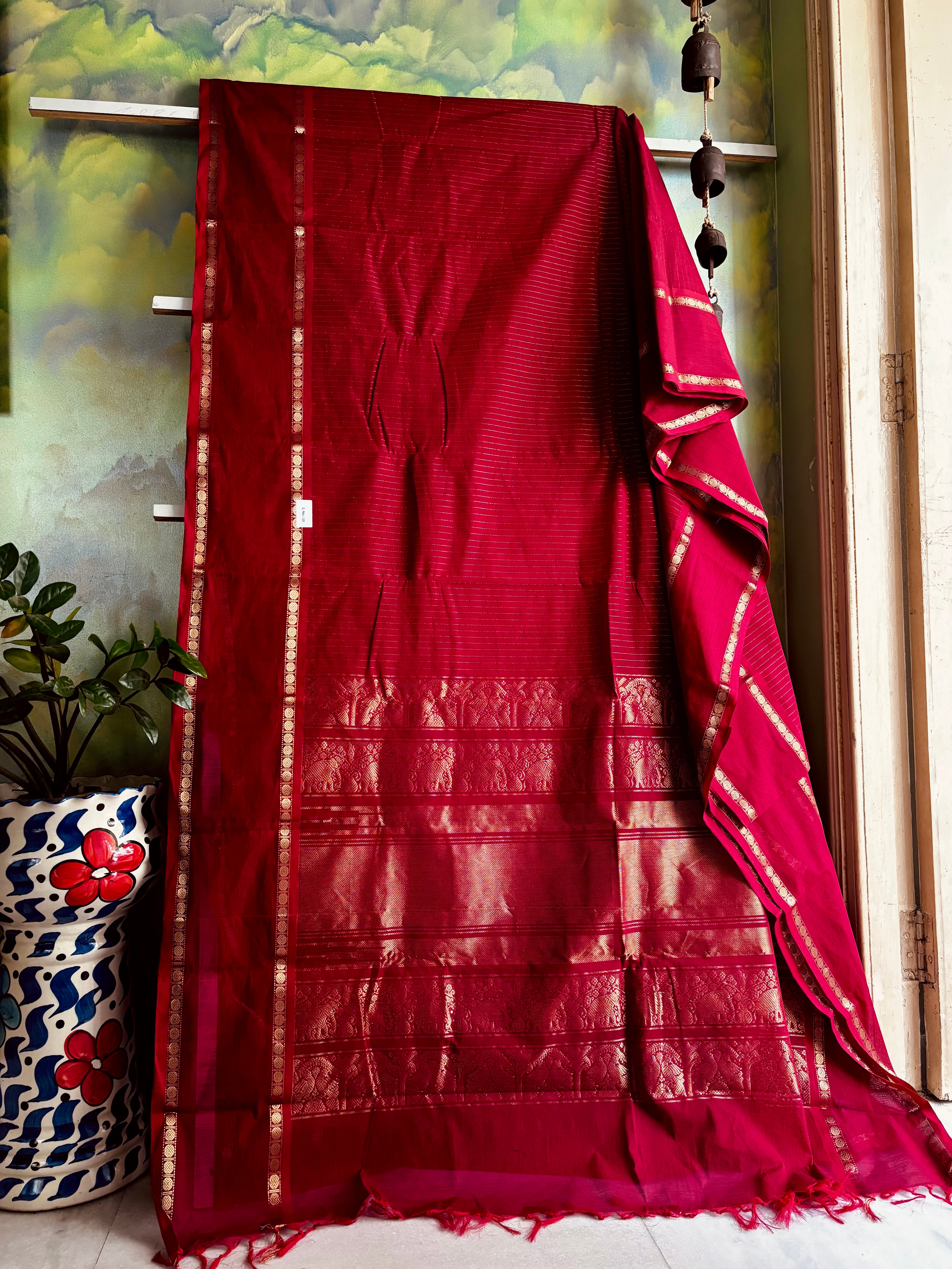 Handwoven Reddish Maroon Colour Kanchipuram Cotton Saree