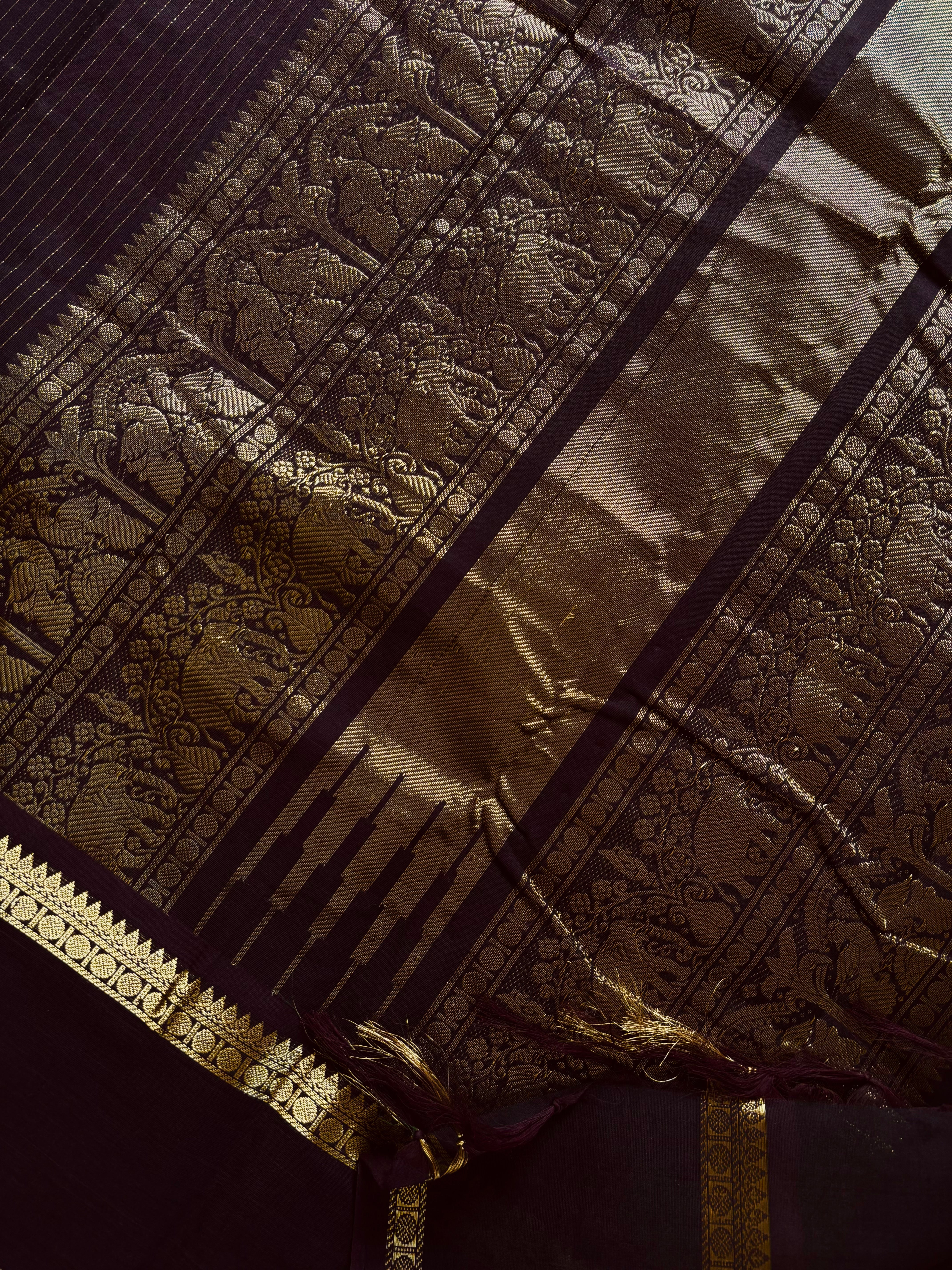 Handwoven Dark Brown Colour Kanchipuram Cotton Saree