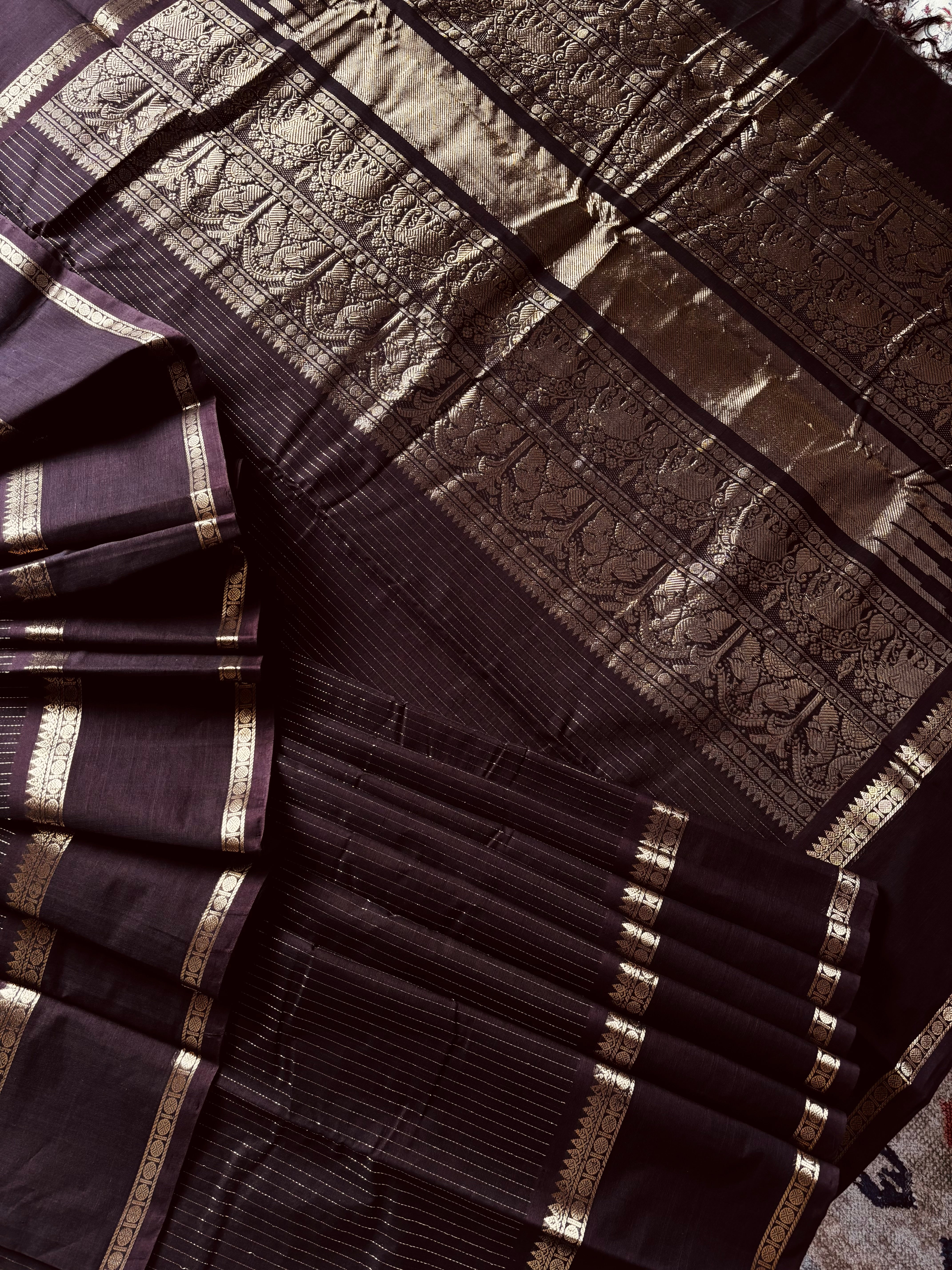Handwoven Dark Brown Colour Kanchipuram Cotton Saree