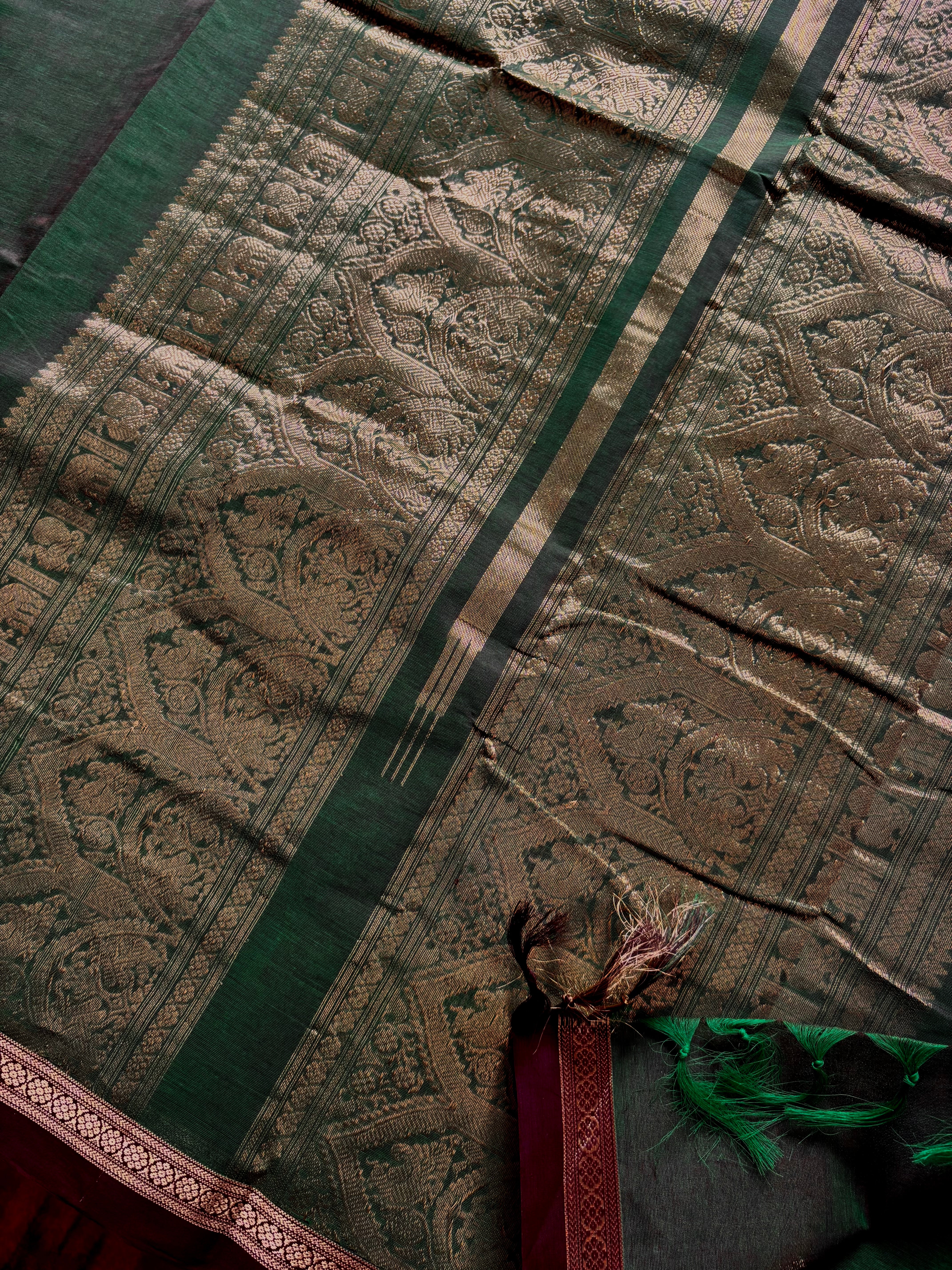 Handwoven Green Colour Cotton Kanchipuram Saree